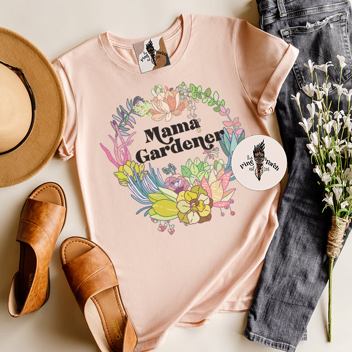 MAMA GARDENER // UNISEX TEE