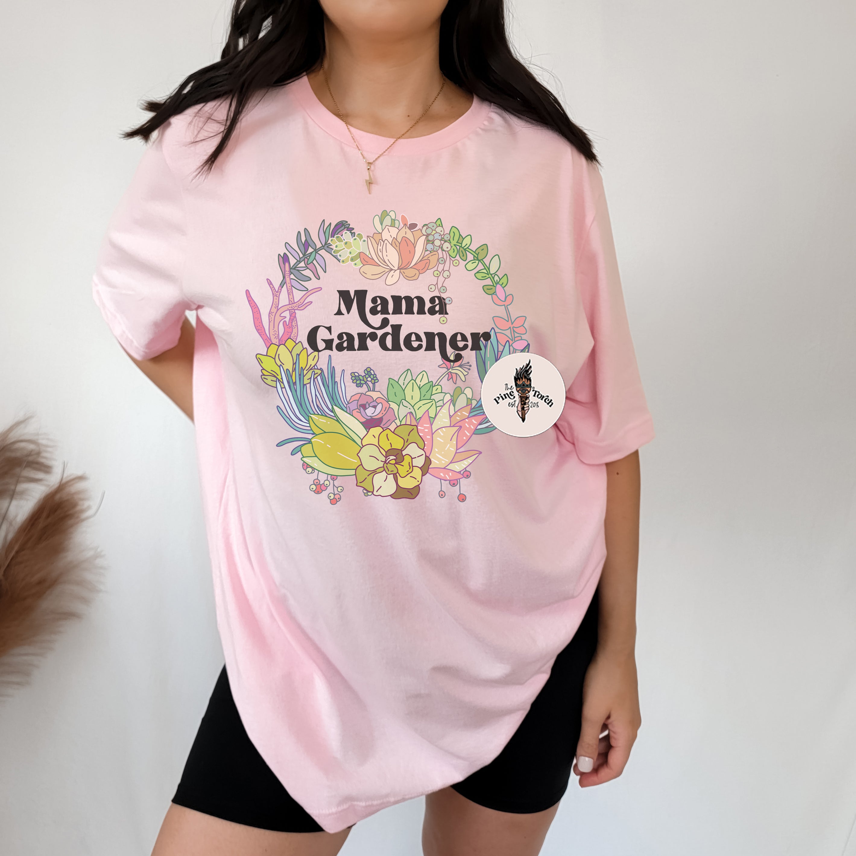 MAMA GARDENER // UNISEX TEE