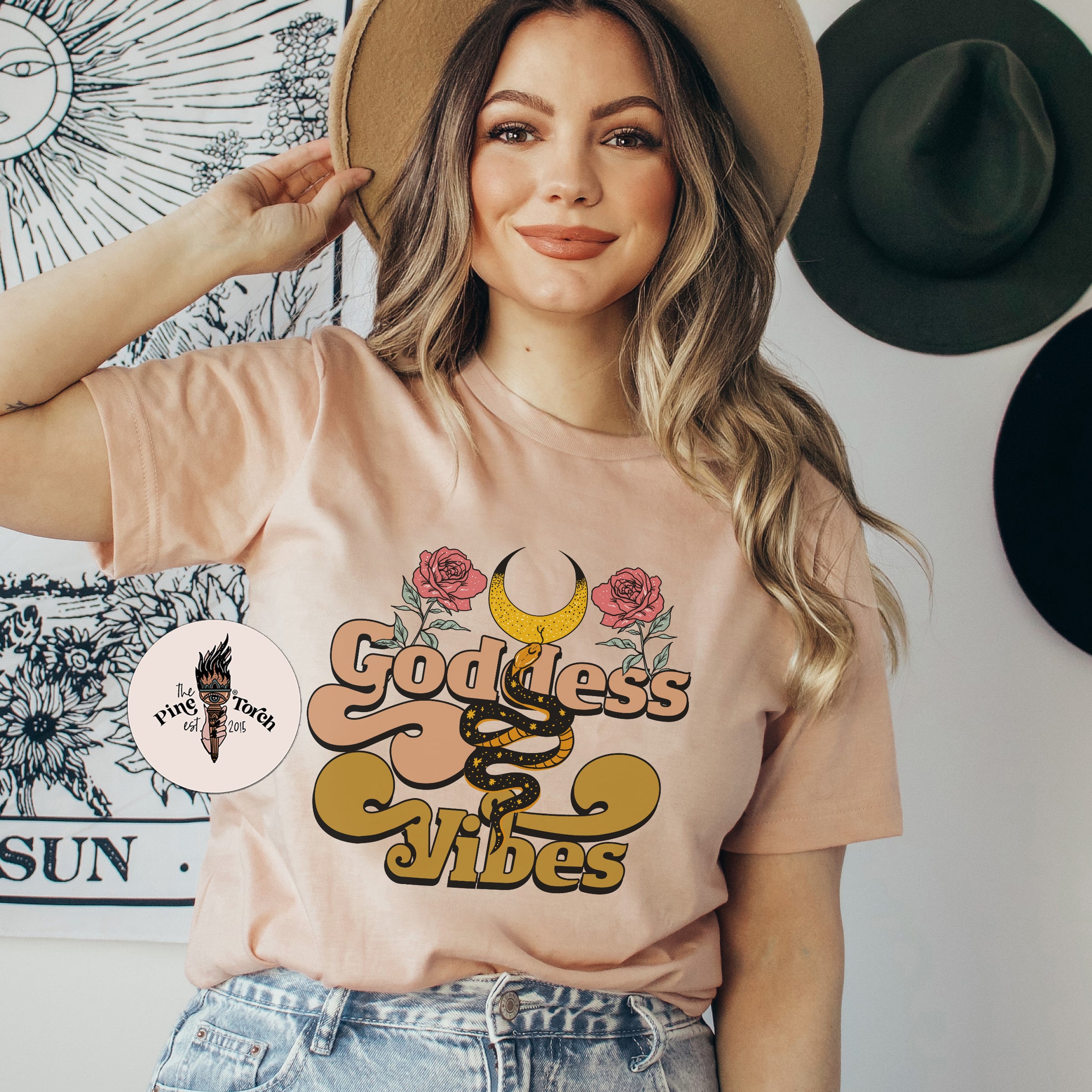 GODDESS VIBES // UNISEX TEE