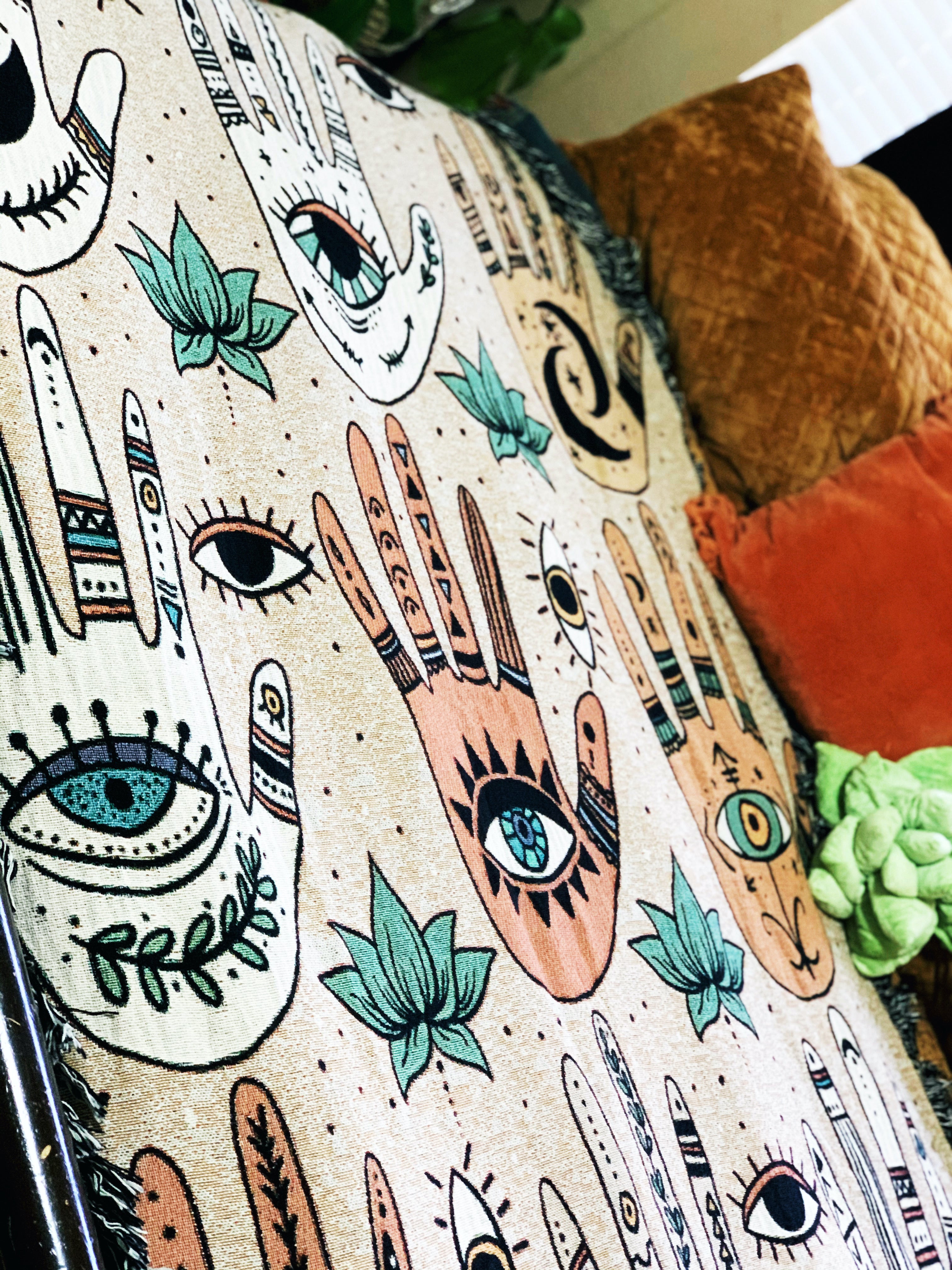 HELPING HANDS (HAMSA) // WOVEN FRINGE BLANKET