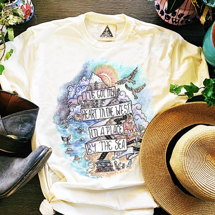 « HEART IN THE WEST » WOMEN'S SLOUCHY OR UNISEX TEE