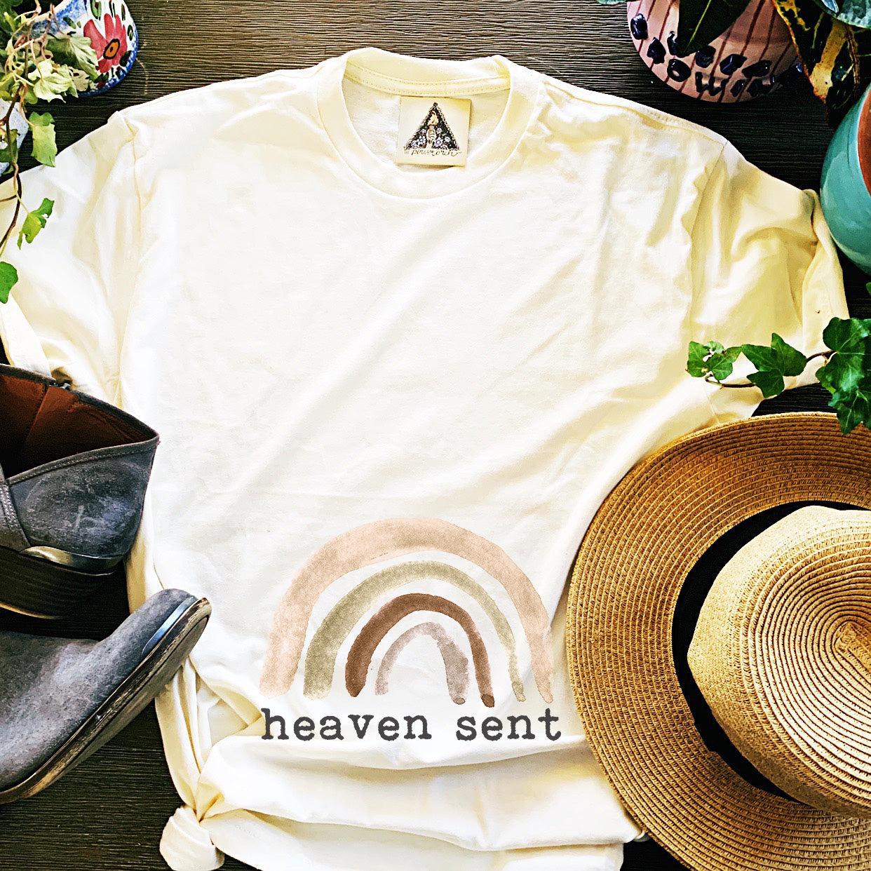 « HEAVEN SENT » UNISEX CREAM TEE