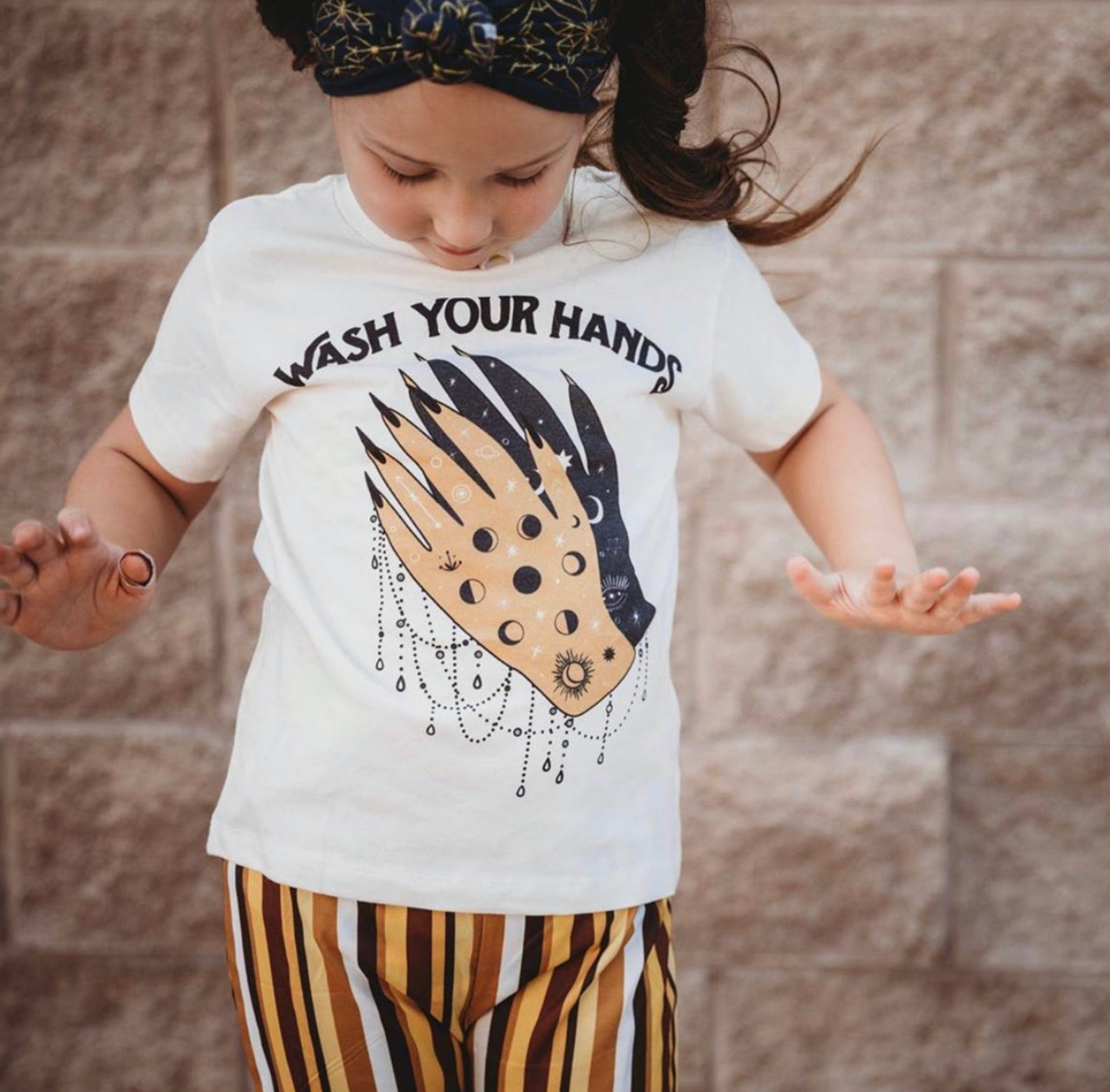 « WASH YOUR HANDS » KIDS TEE