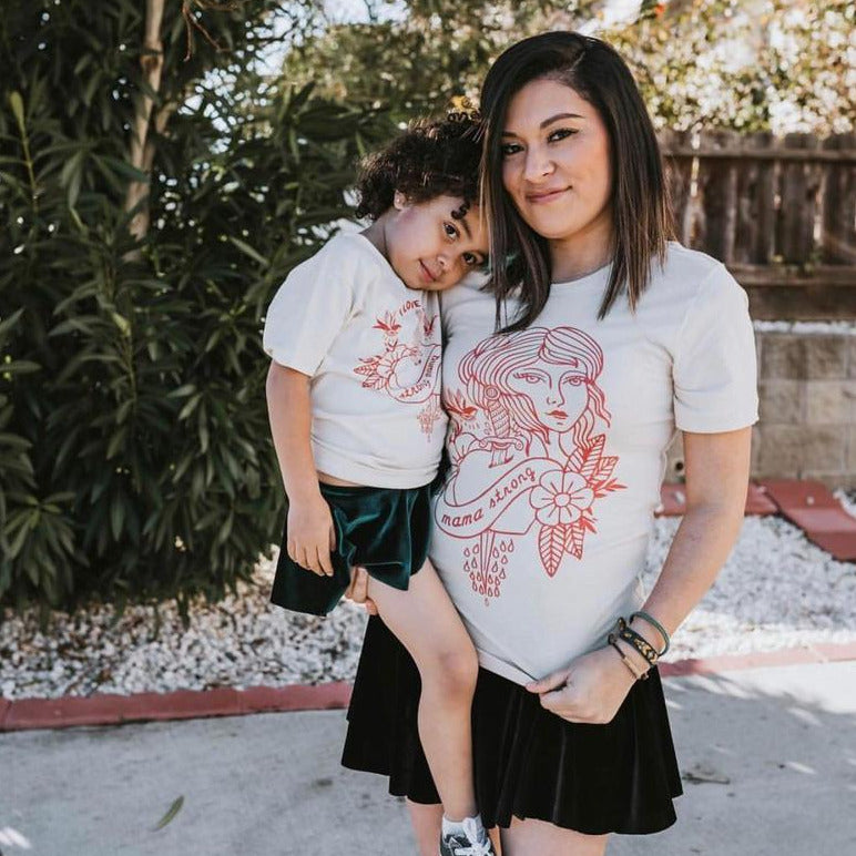 « MAMA STRONG + I LOVE MY STRONG MAMA » MOMMY & ME // Cream Unisex Tee + Bodysuit