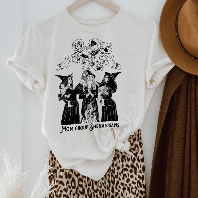 « MOM GROUP SHENANIGANS » UNISEX CREAM TEE
