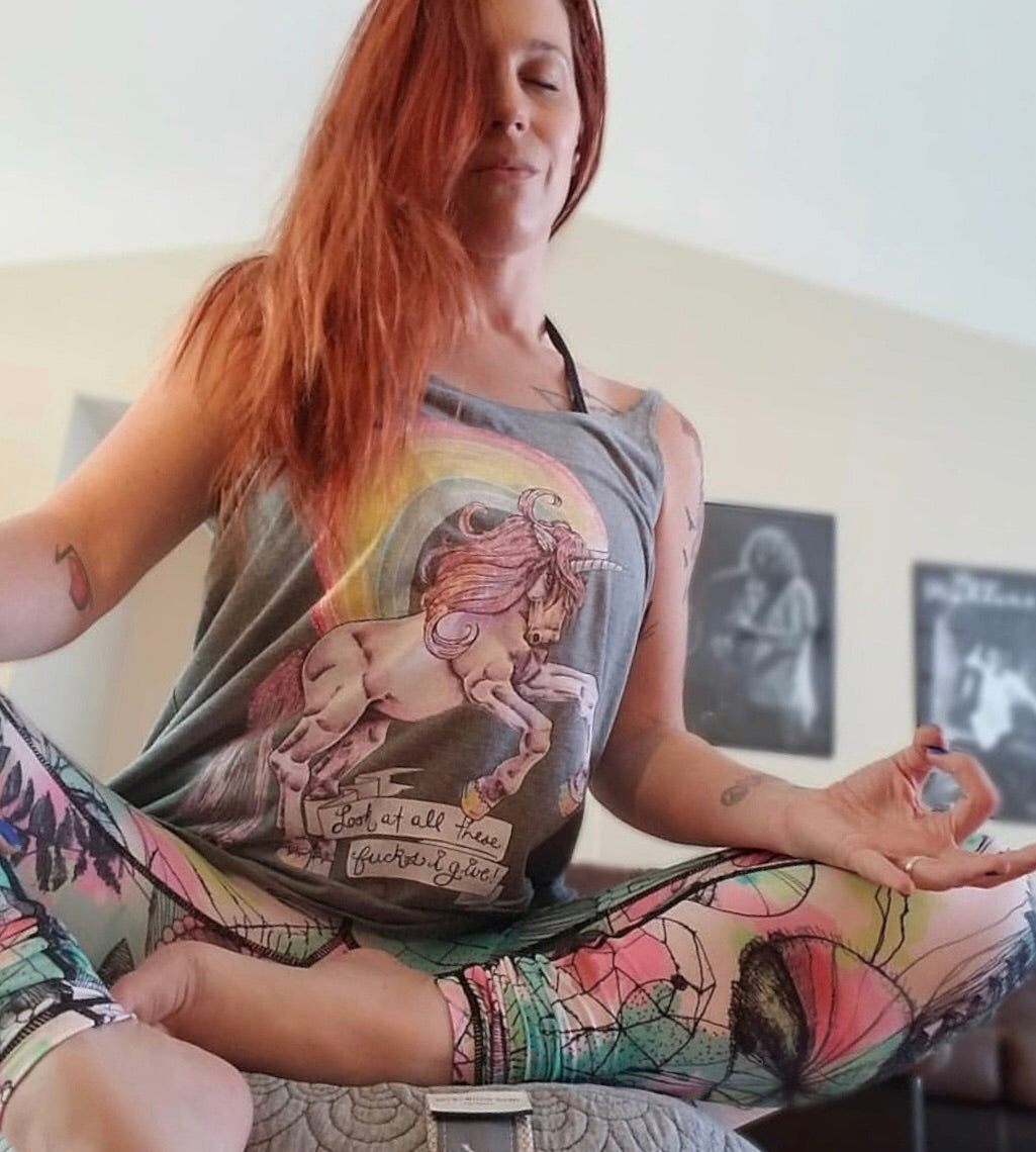 « UNICORN LOOK AT ALL THESE F*CKS I GIVE » WOMEN'S SLOUCHY TANK