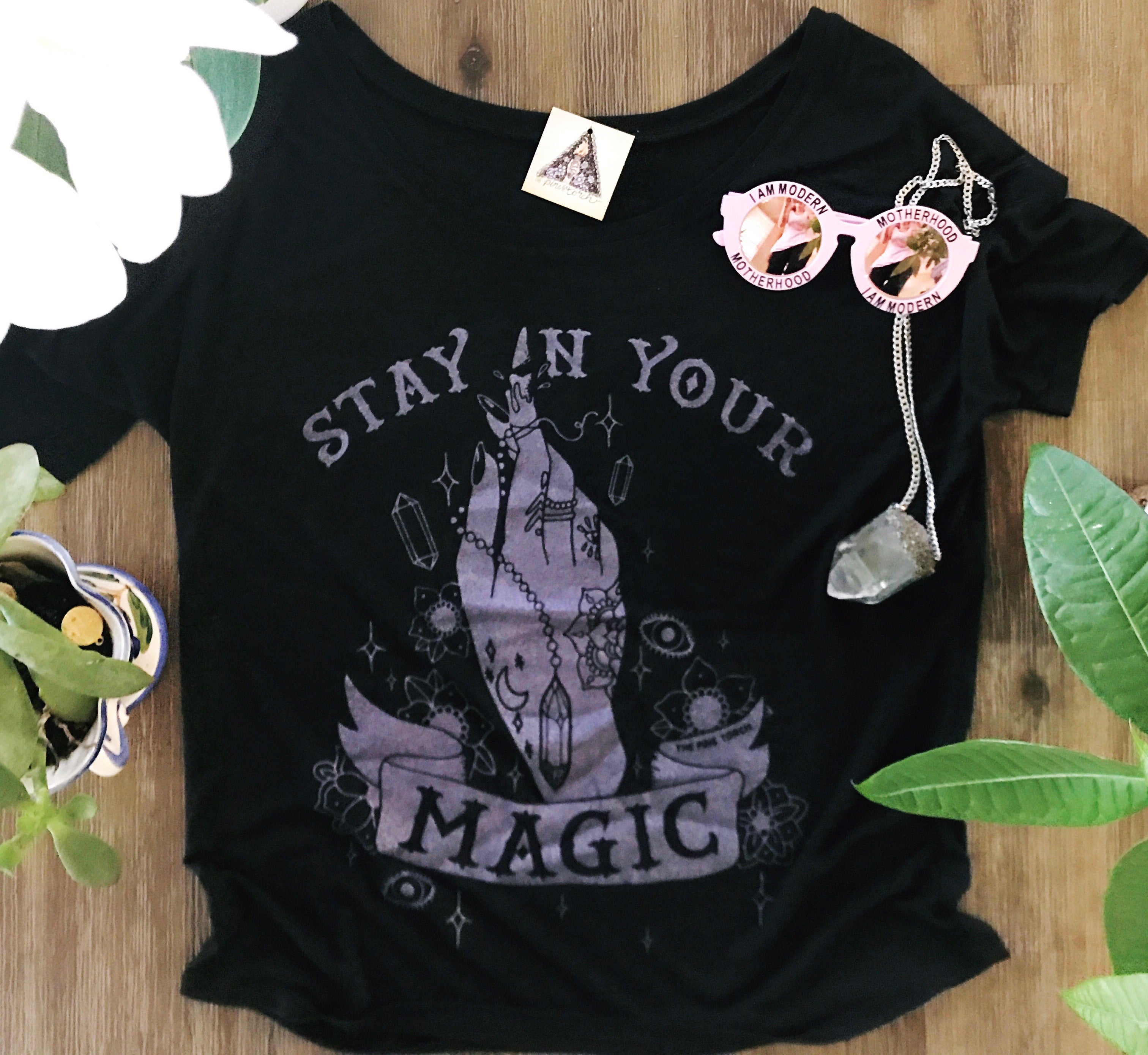 « STAY IN YOUR MAGIC AMETHYST SHIMMER » SLOUCHY TEE