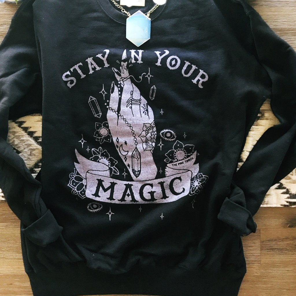 « STAY IN YOUR MAGIC » AMETHYST SHIMMER UNISEX PULLOVER