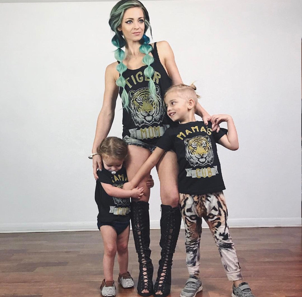 « TIGER MOM » WOMEN'S TANK