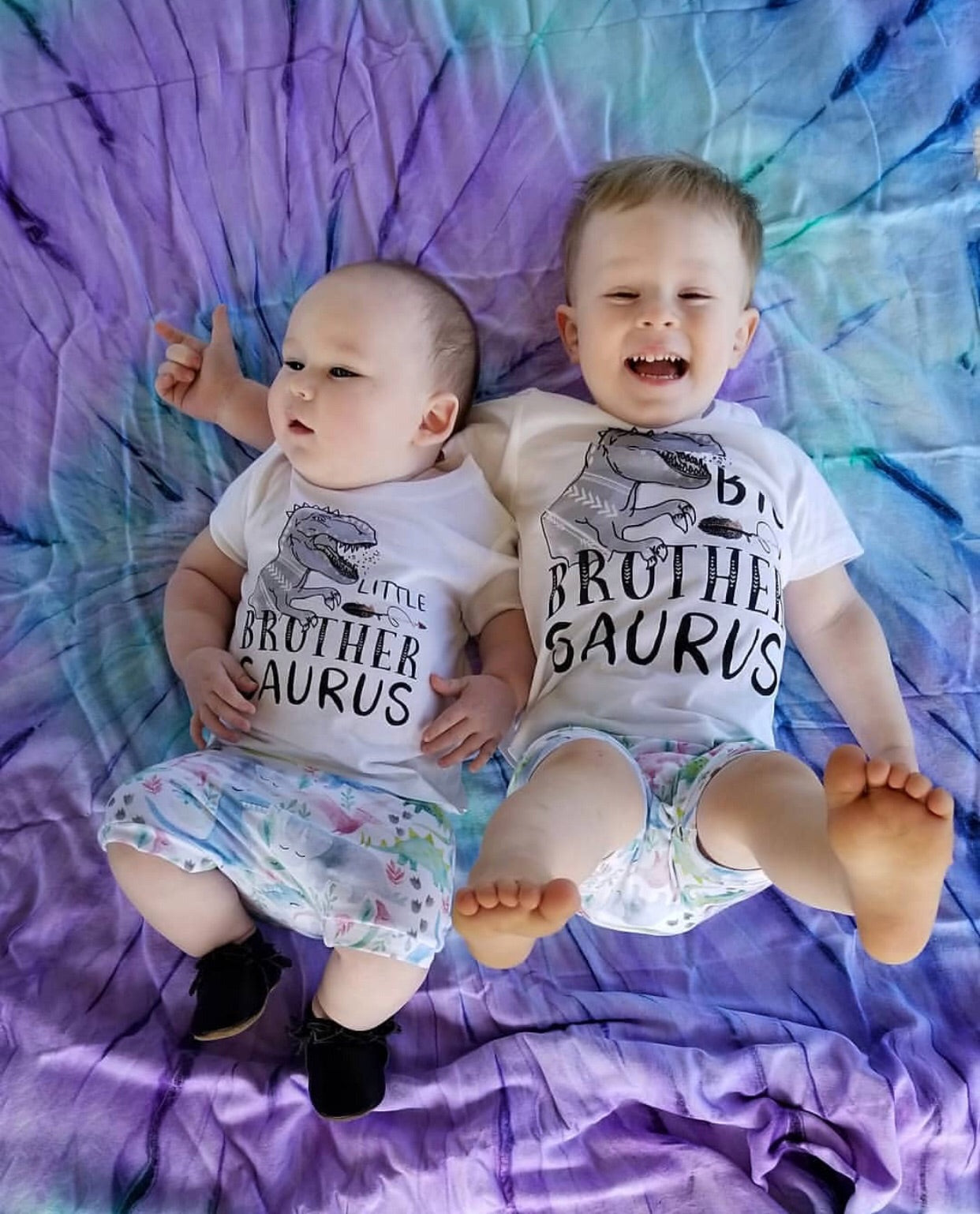 « BIG BROTHER SAURUS + LITTLE BROTHER SAURUS » KID'S TEE SIBLING SET