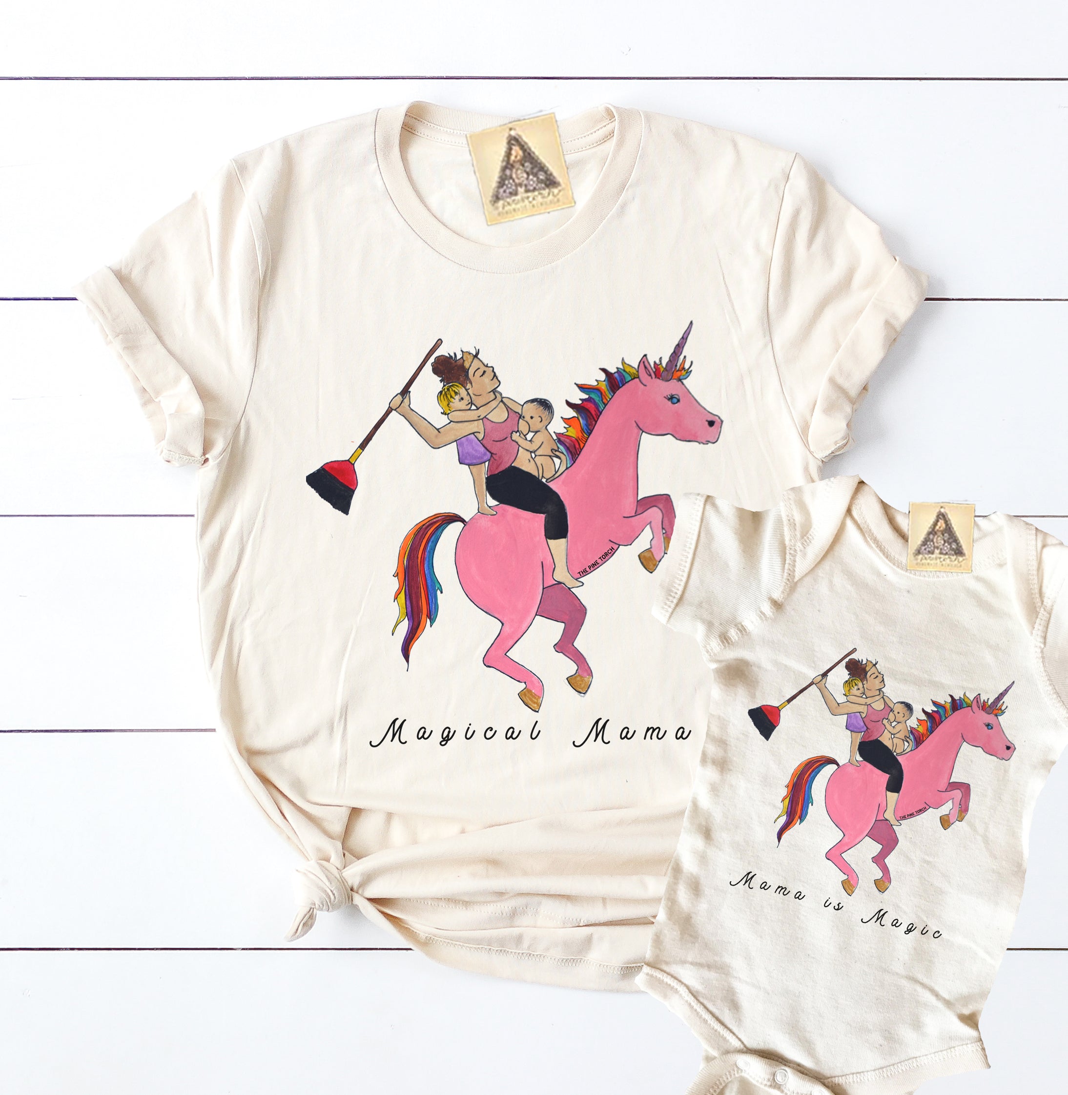 « MAMA IS MAGIC » KID'S TEE