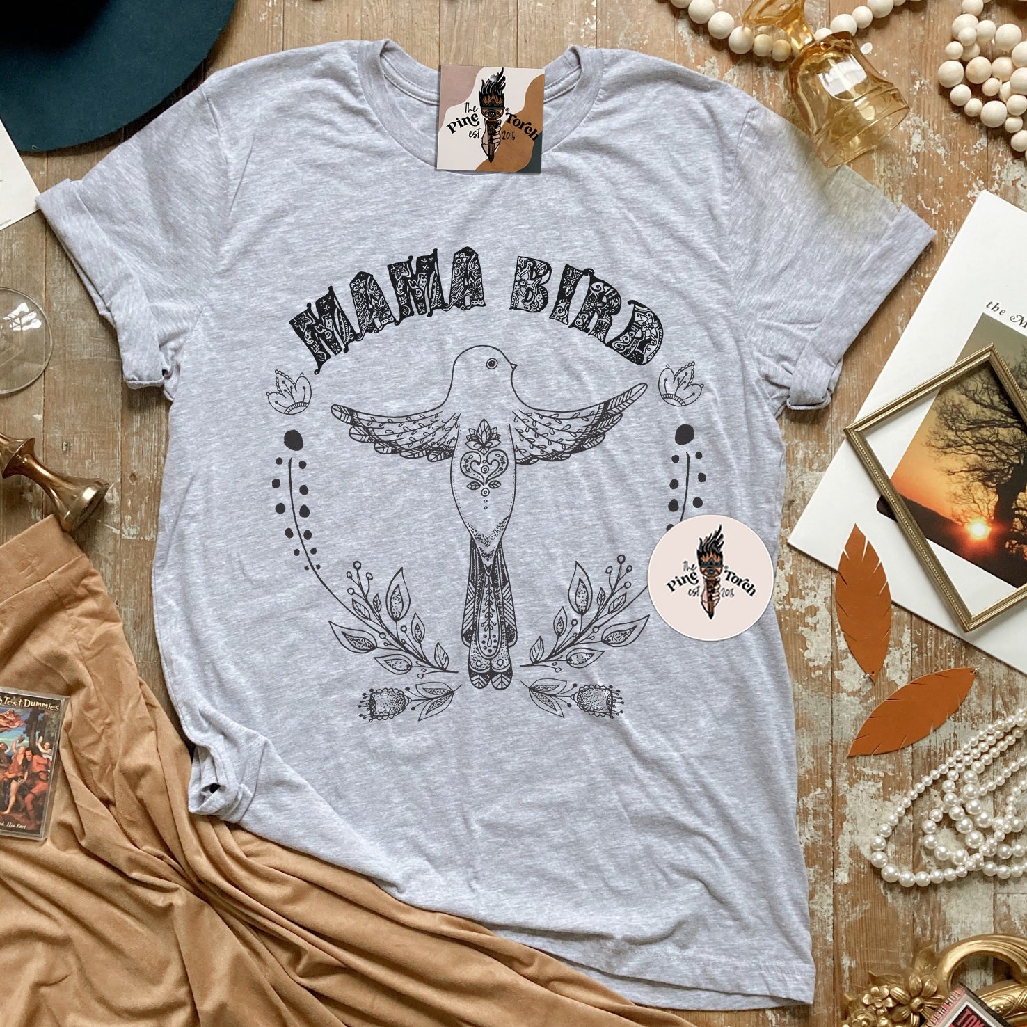 MAMA BIRD // UNISEX TEE
