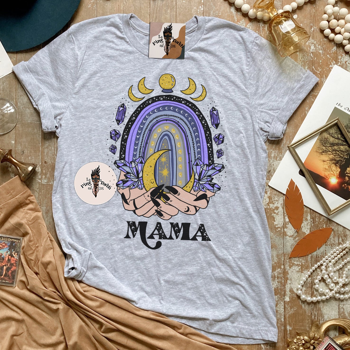 GOTHIC MAMA RAINBOW // UNISEX TEE
