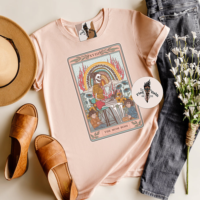THE MOM BOSS // UNISEX TEE