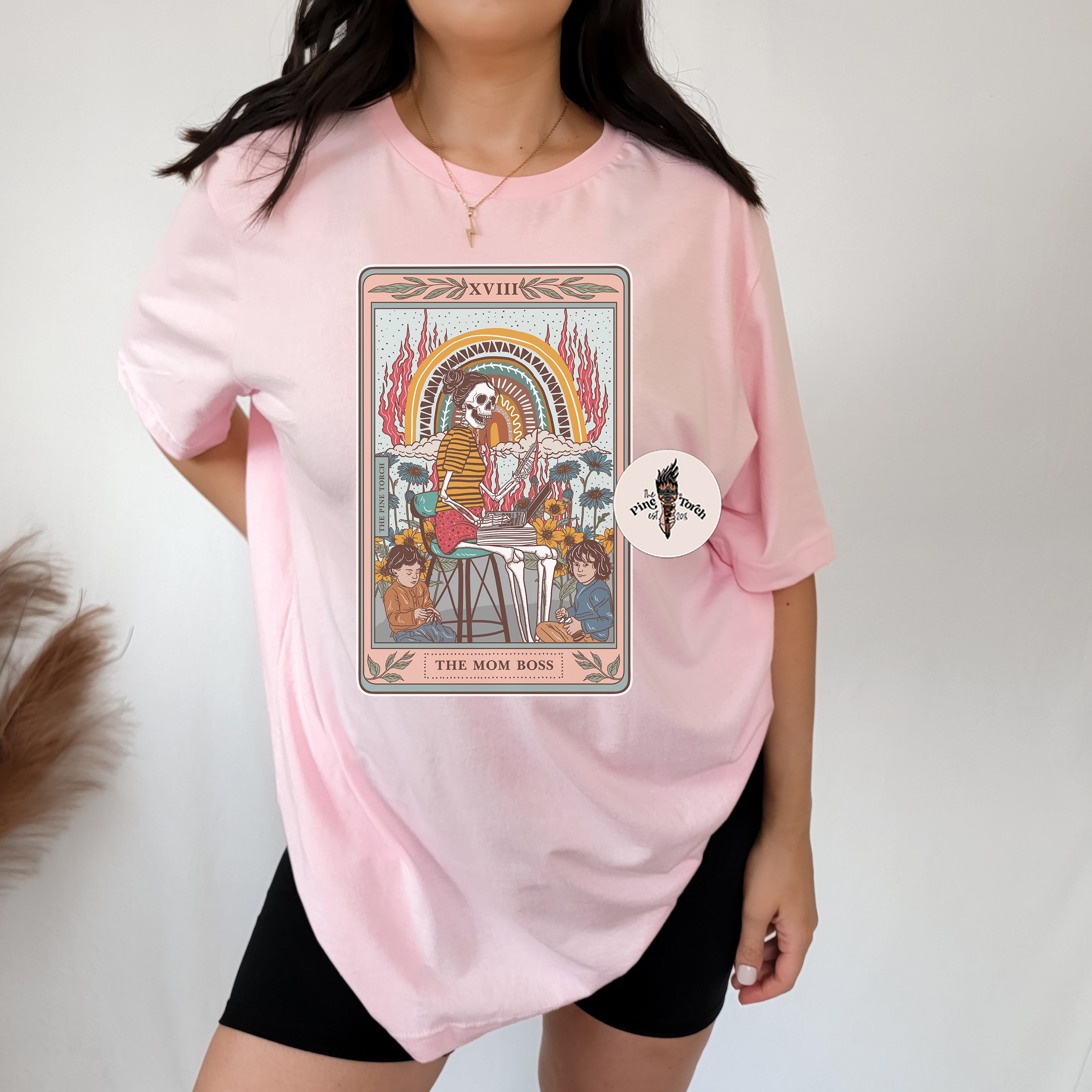 THE MOM BOSS // UNISEX TEE