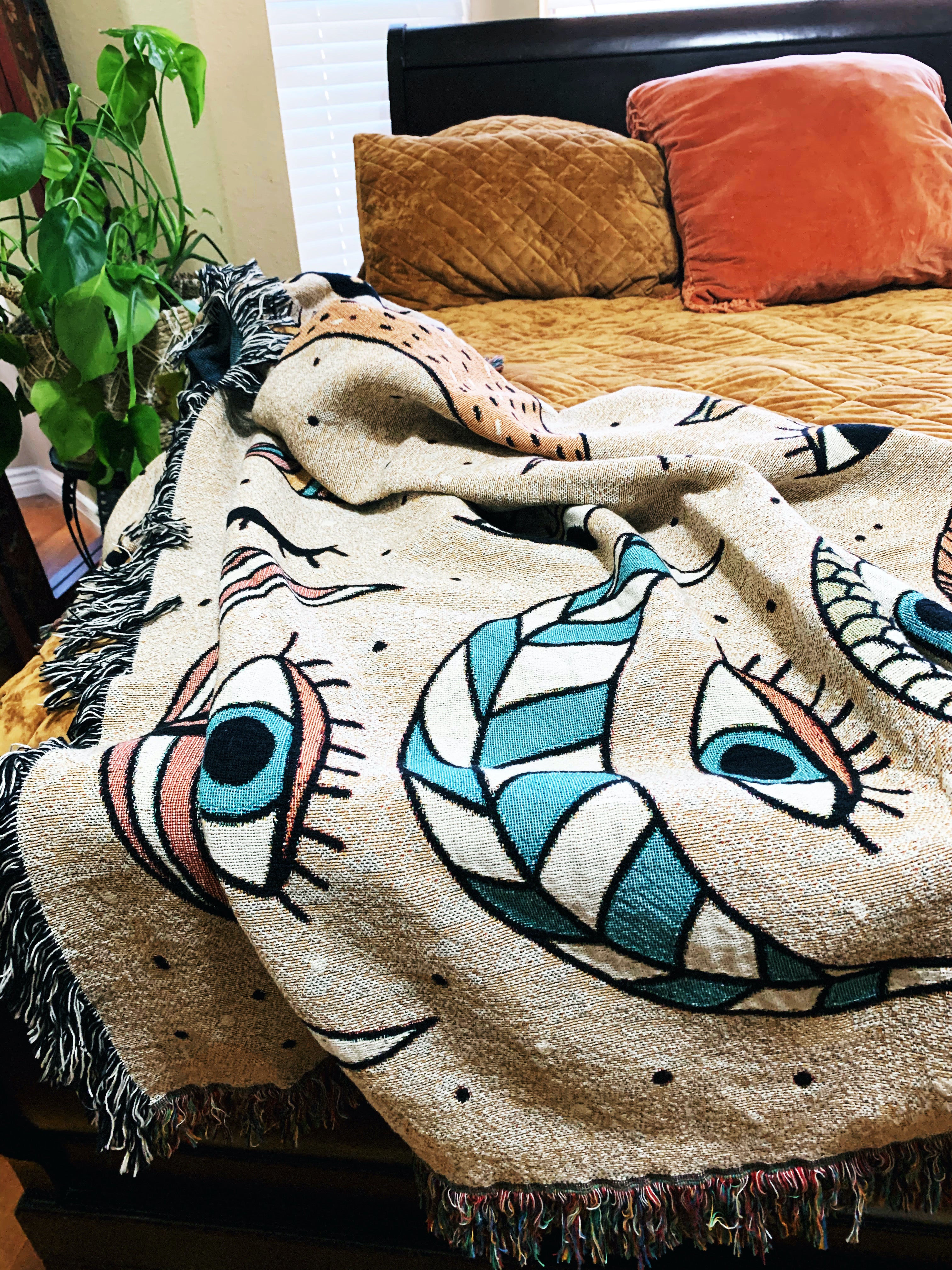 EYE OF THE MOON // WOVEN FRINGE BLANKET