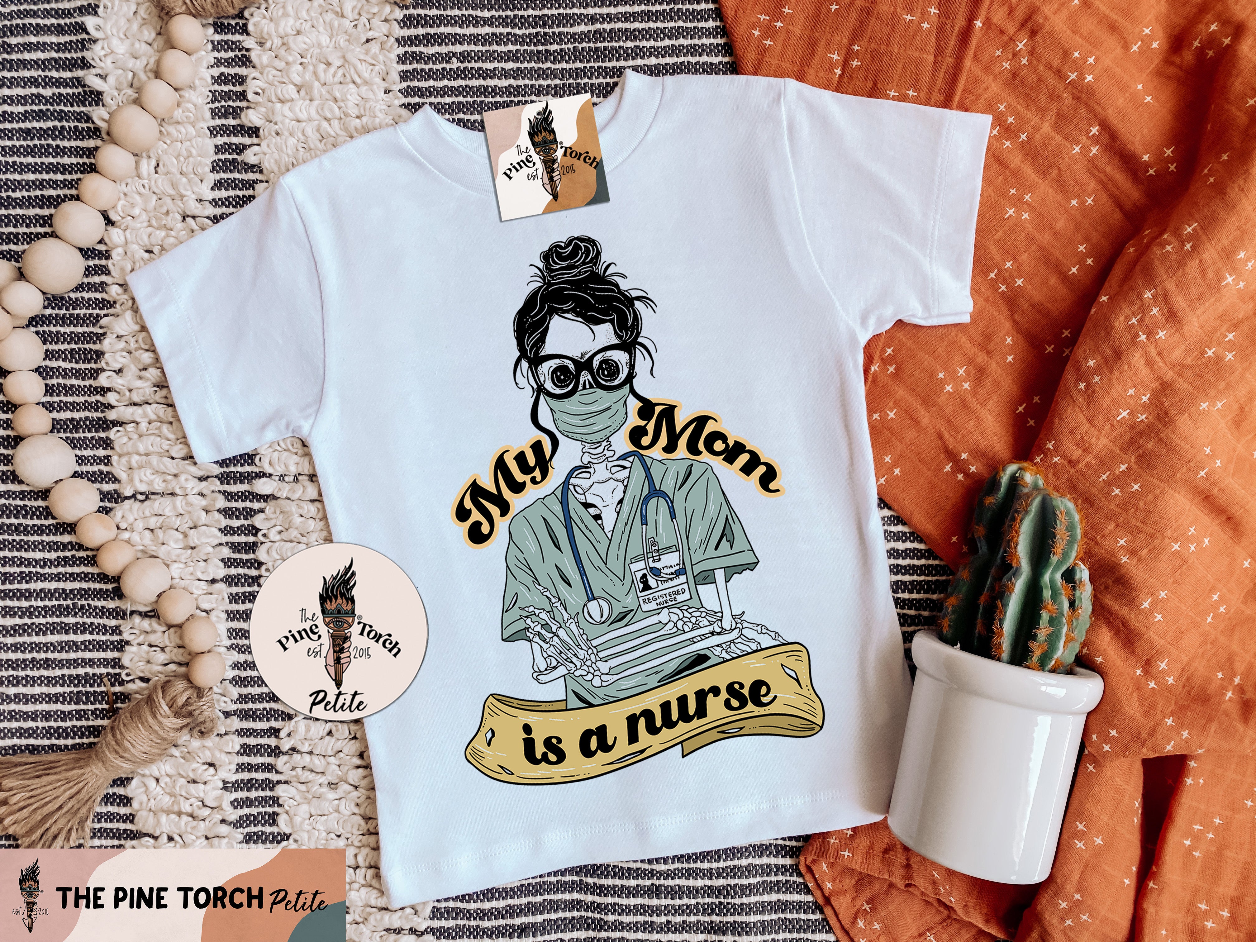 « MY MOM IS A NURSE » BODYSUIT