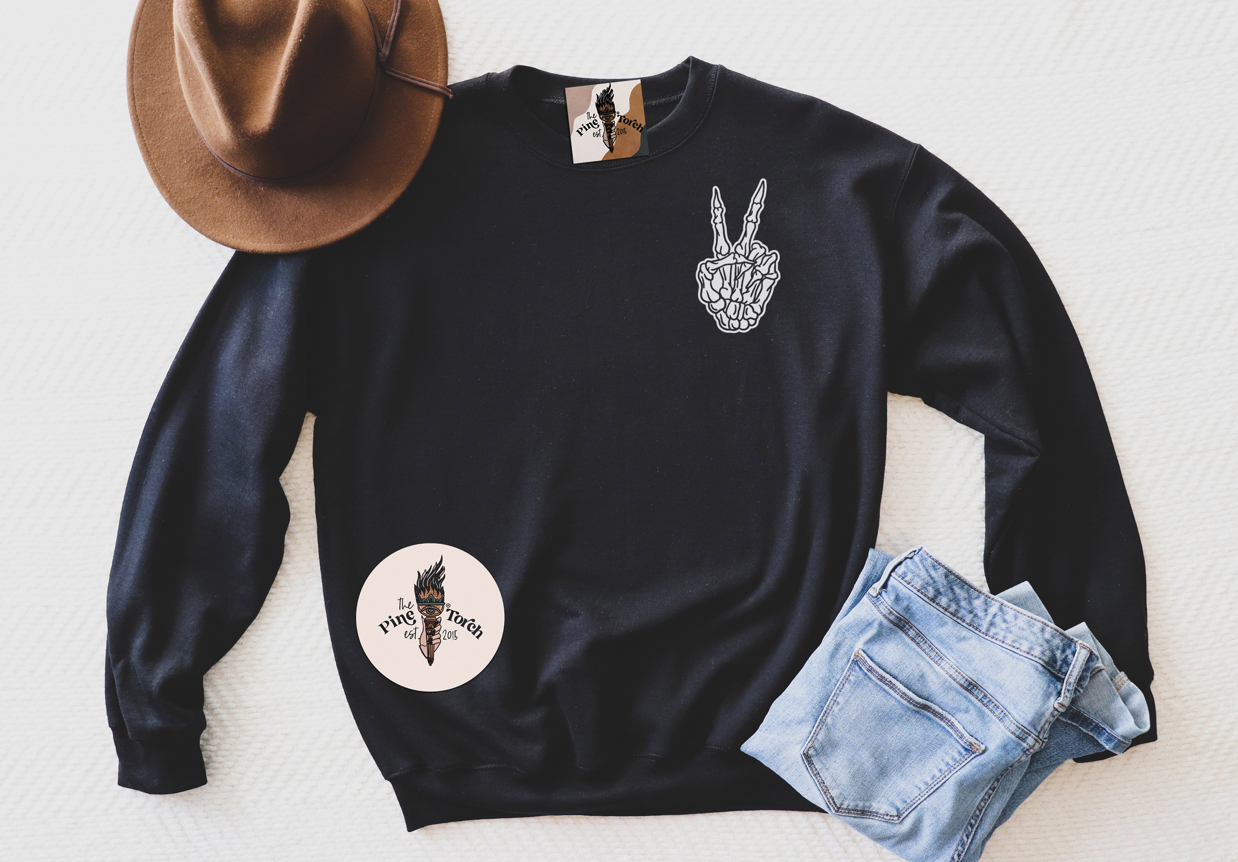 « PEACE OUT » LOUNGE SET
