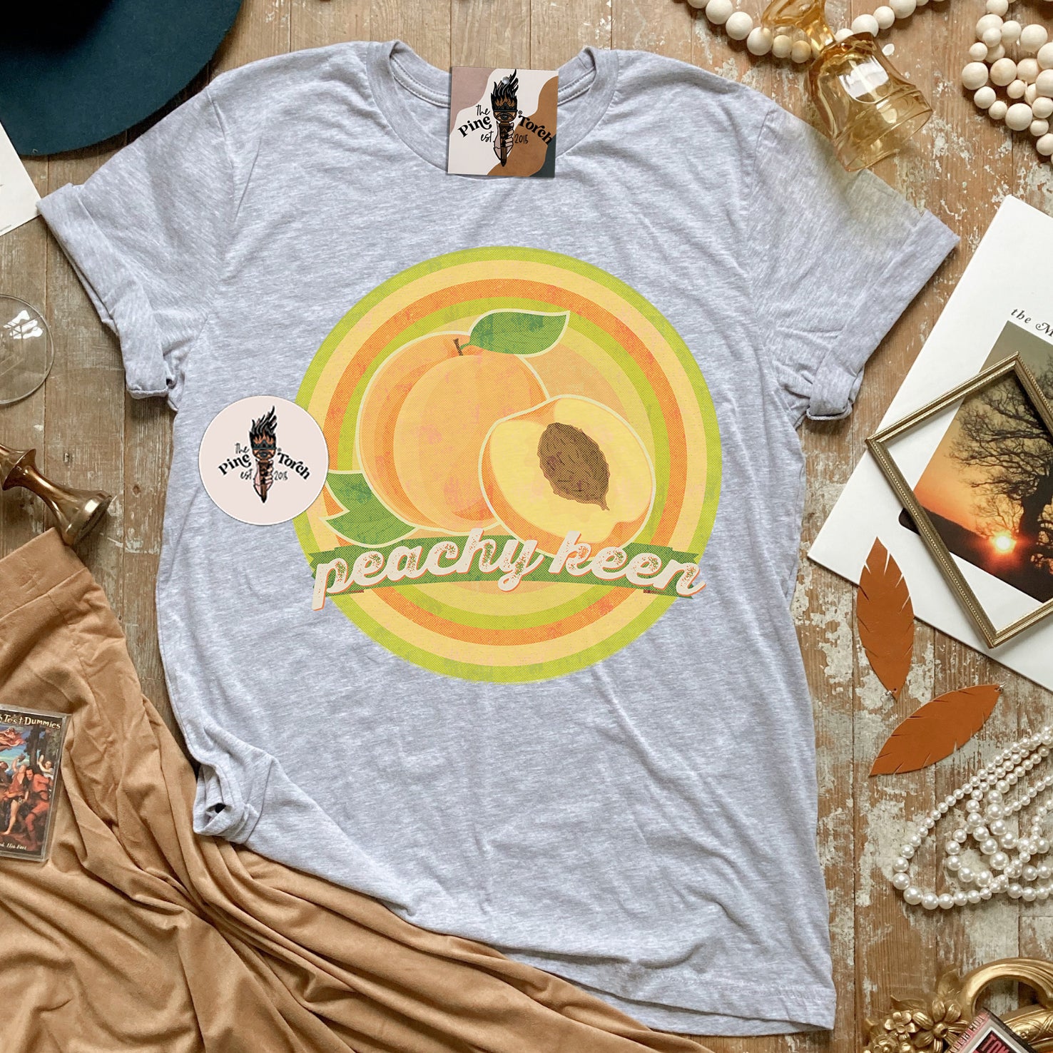 PEACHY KEEN // UNISEX TEE