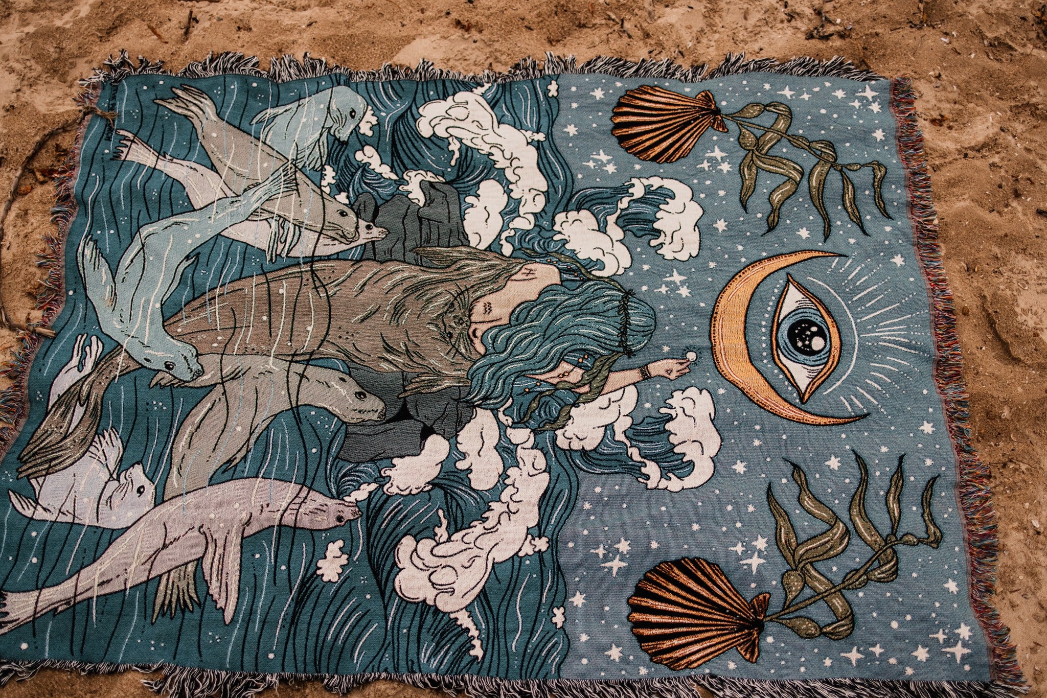 SELKIE WOMAN // WOVEN FRINGE BLANKET