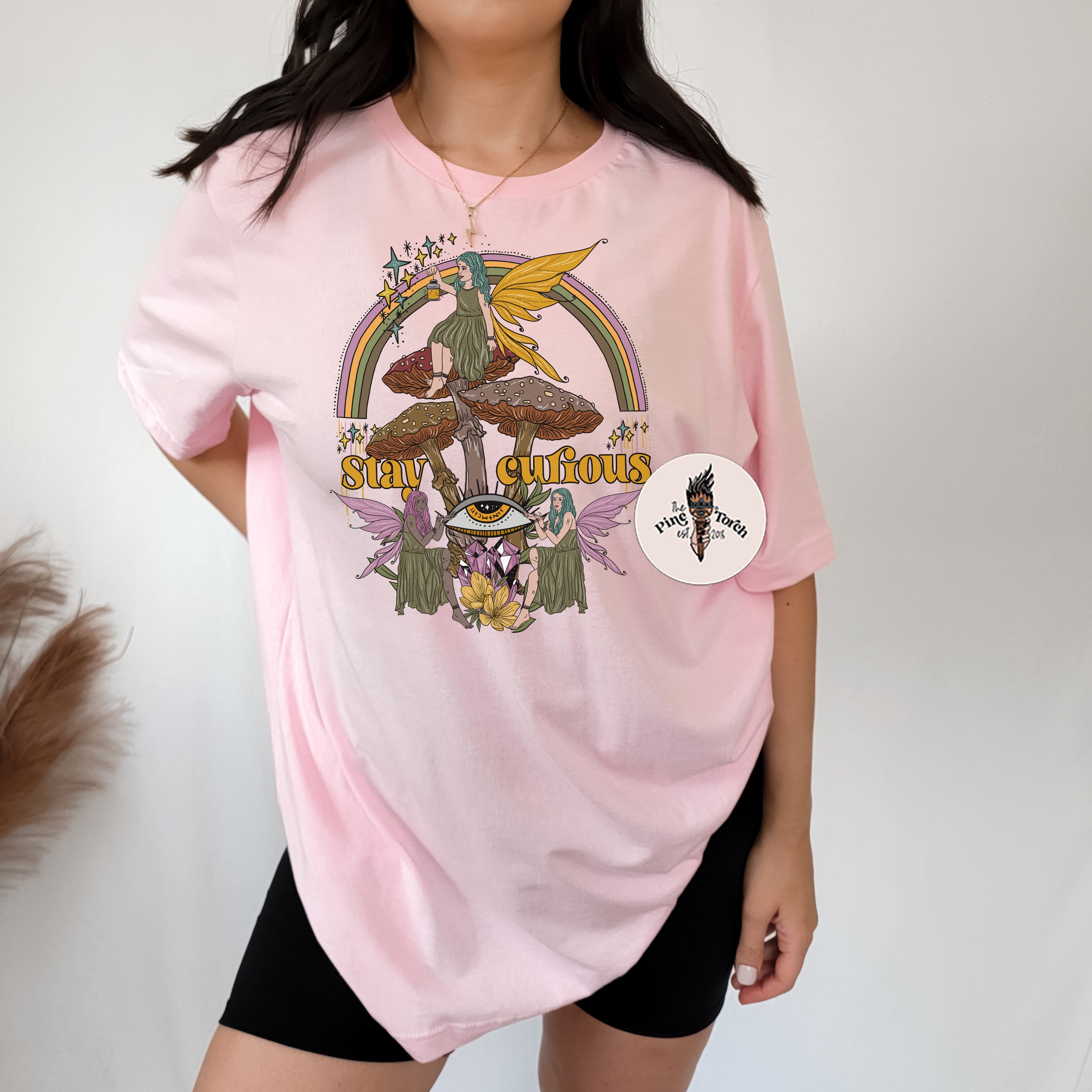 STAY CURIOUS // UNISEX TEE