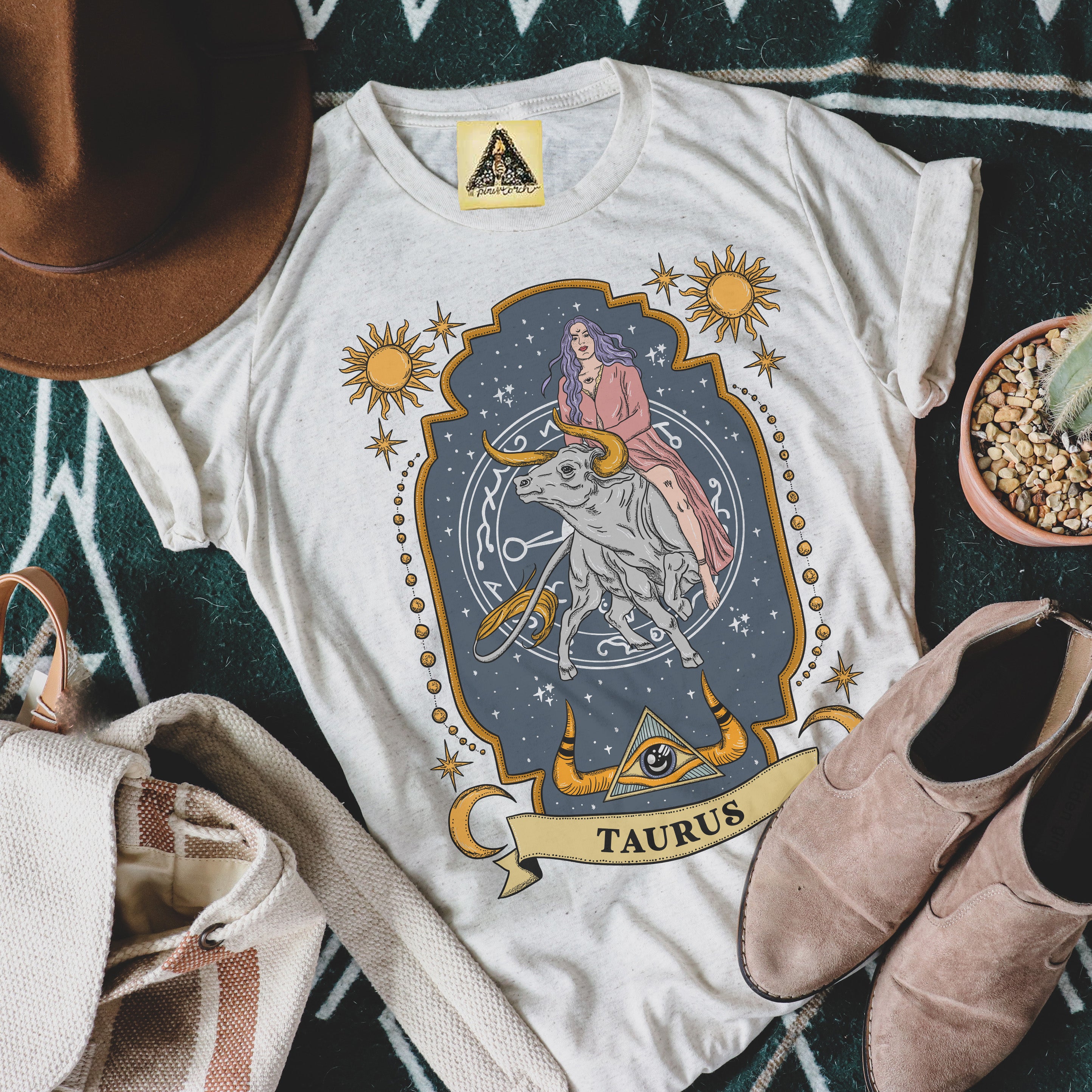 « TAURUS » UNISEX TEE