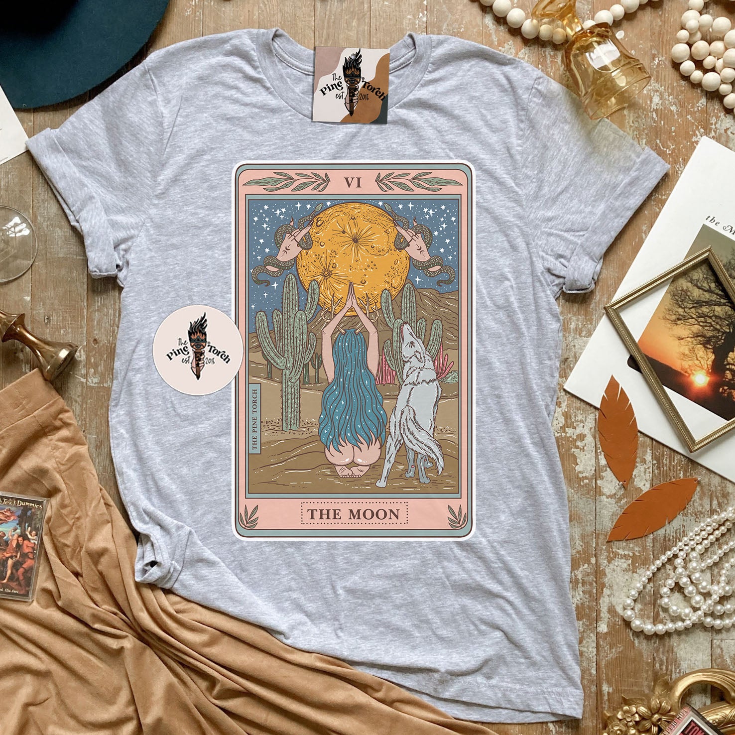 THE MOON // UNISEX TEE