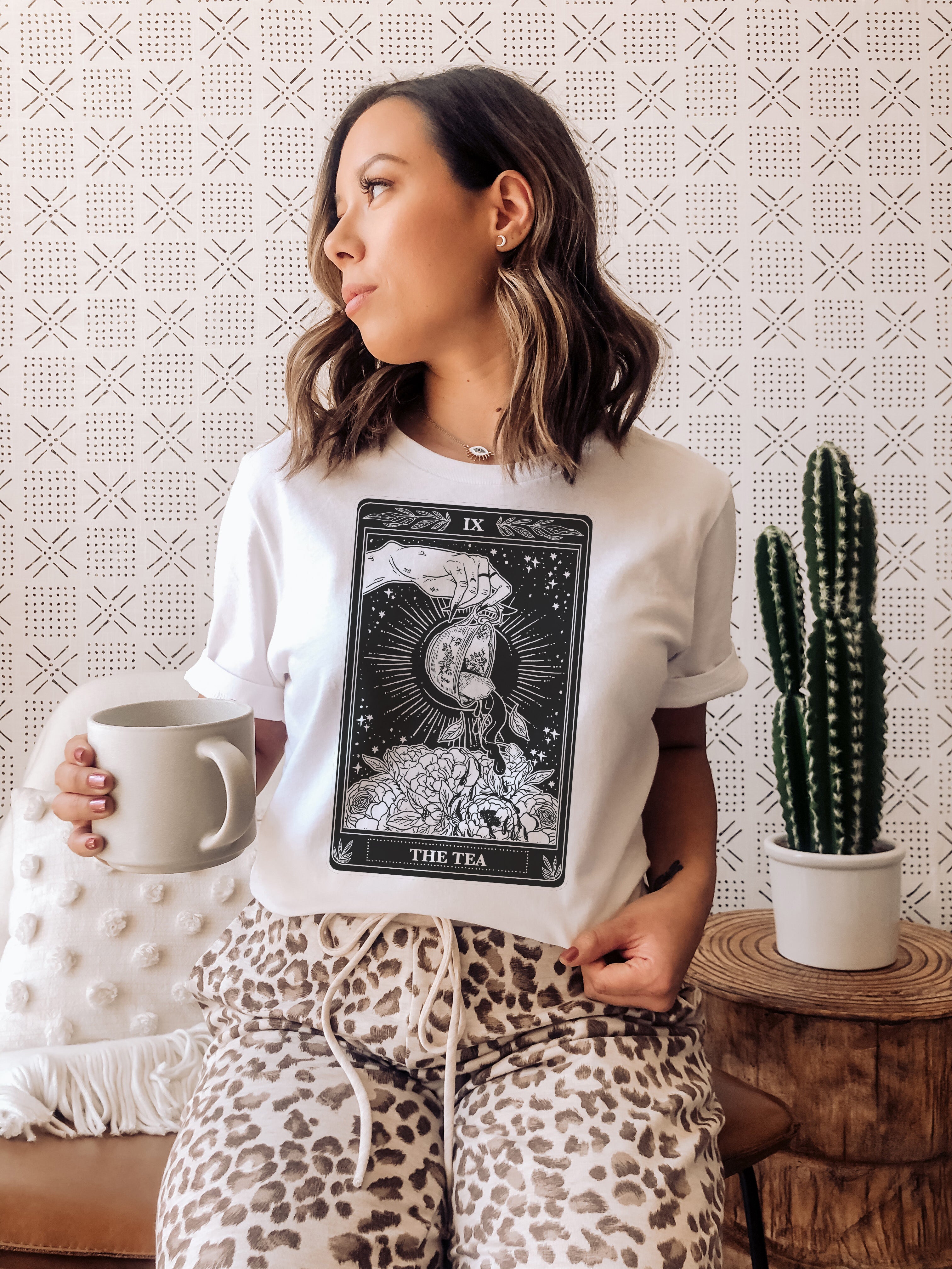 « THE TEA TAROT » UNISEX TEE