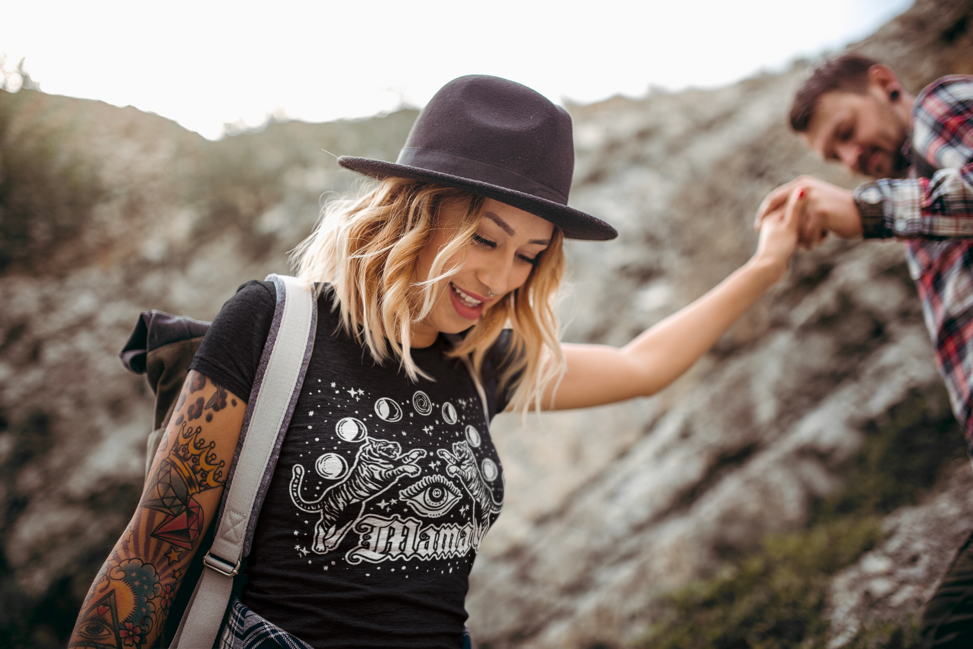 MAMA WITH TIGERS // UNISEX TEE