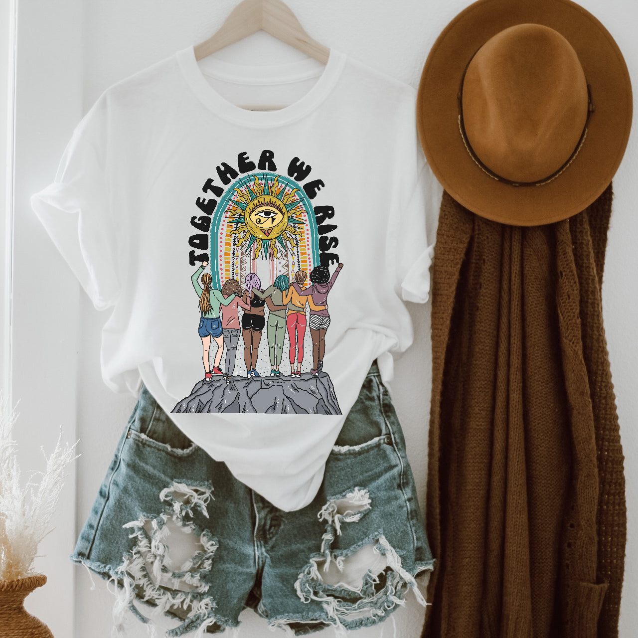 « TOGETHER WE RISE » UNISEX CREAM TEE