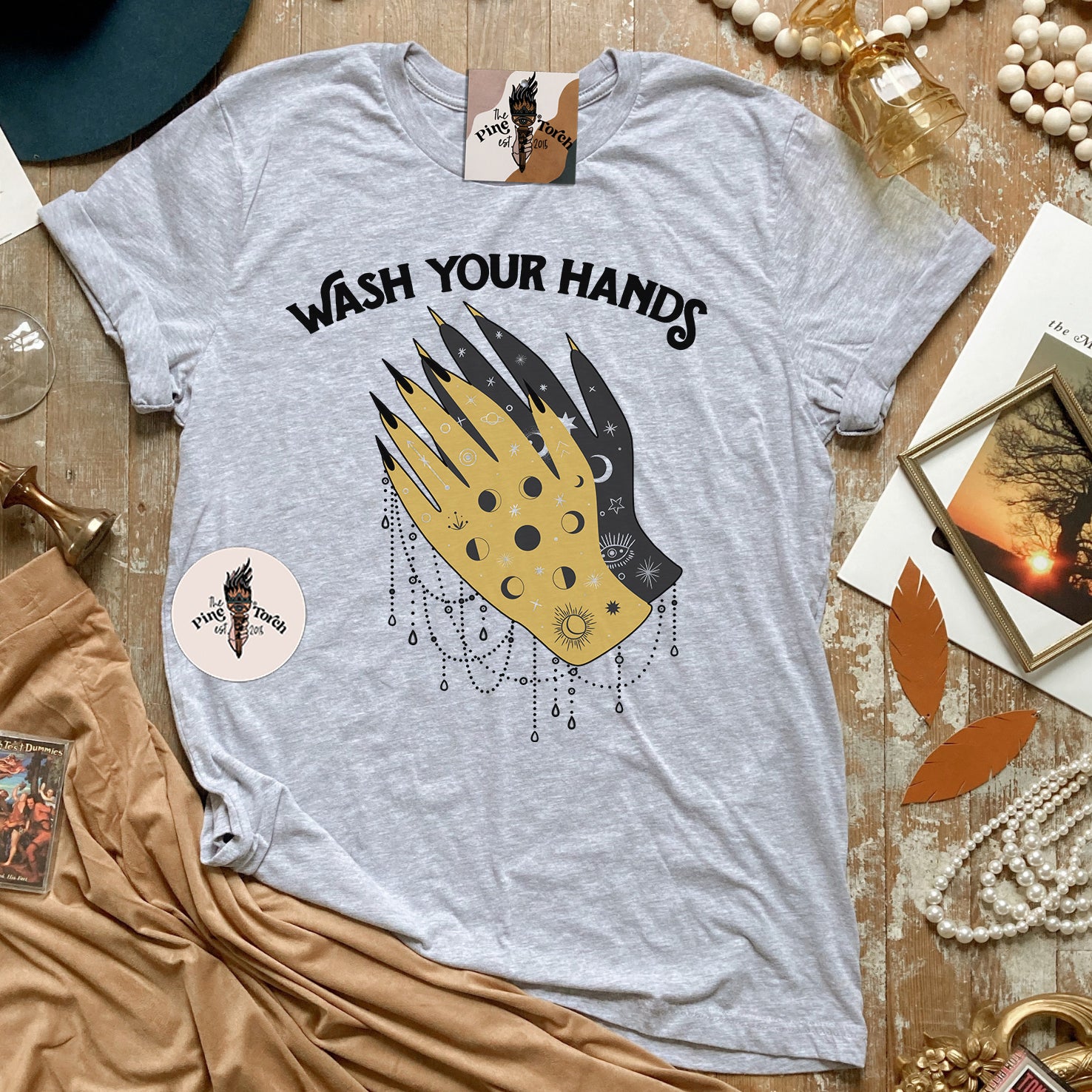 WASH YOUR HANDS // UNISEX TEE