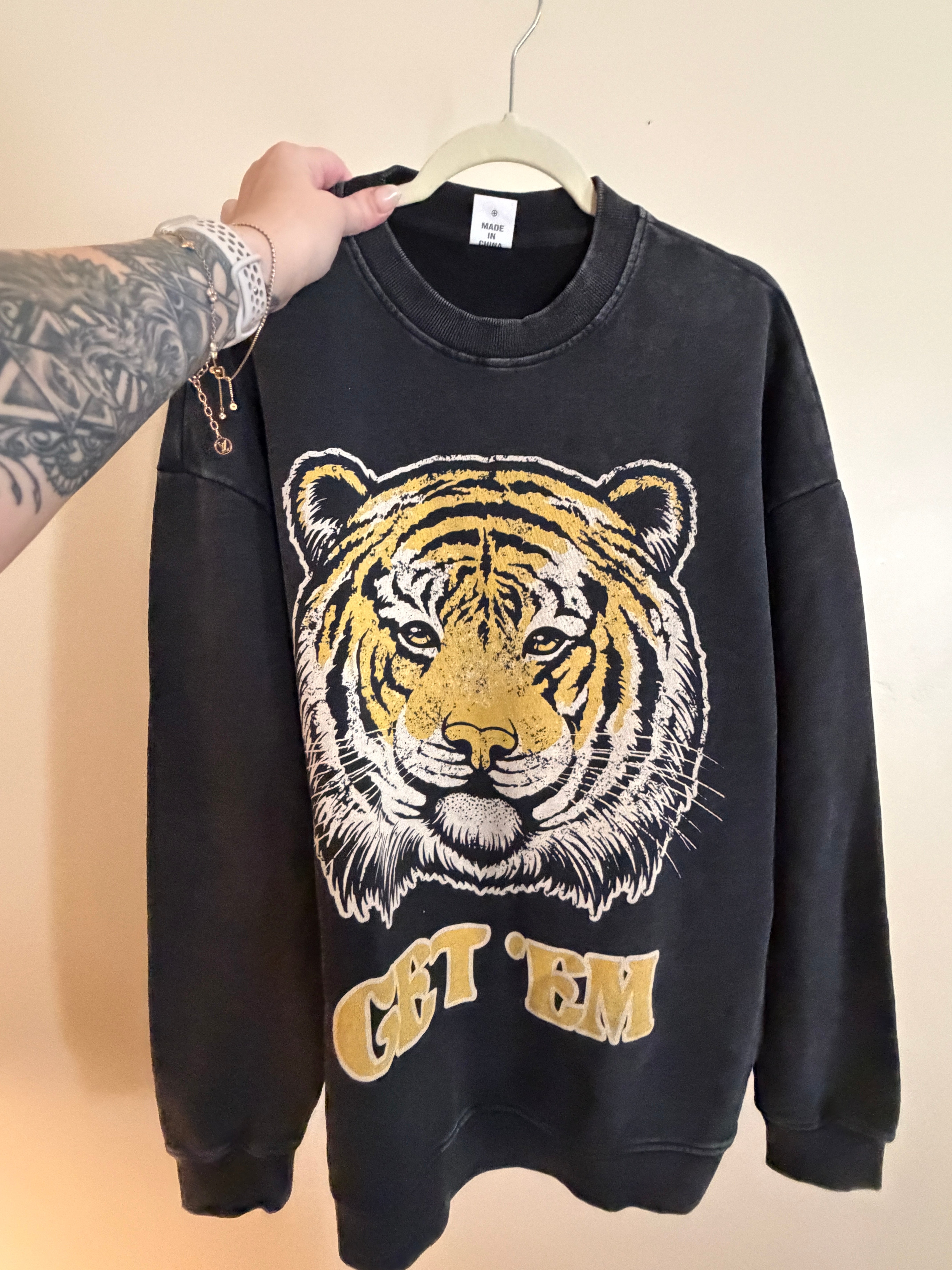 Get 'Em // Snow Washed Oversized Sweatshirt