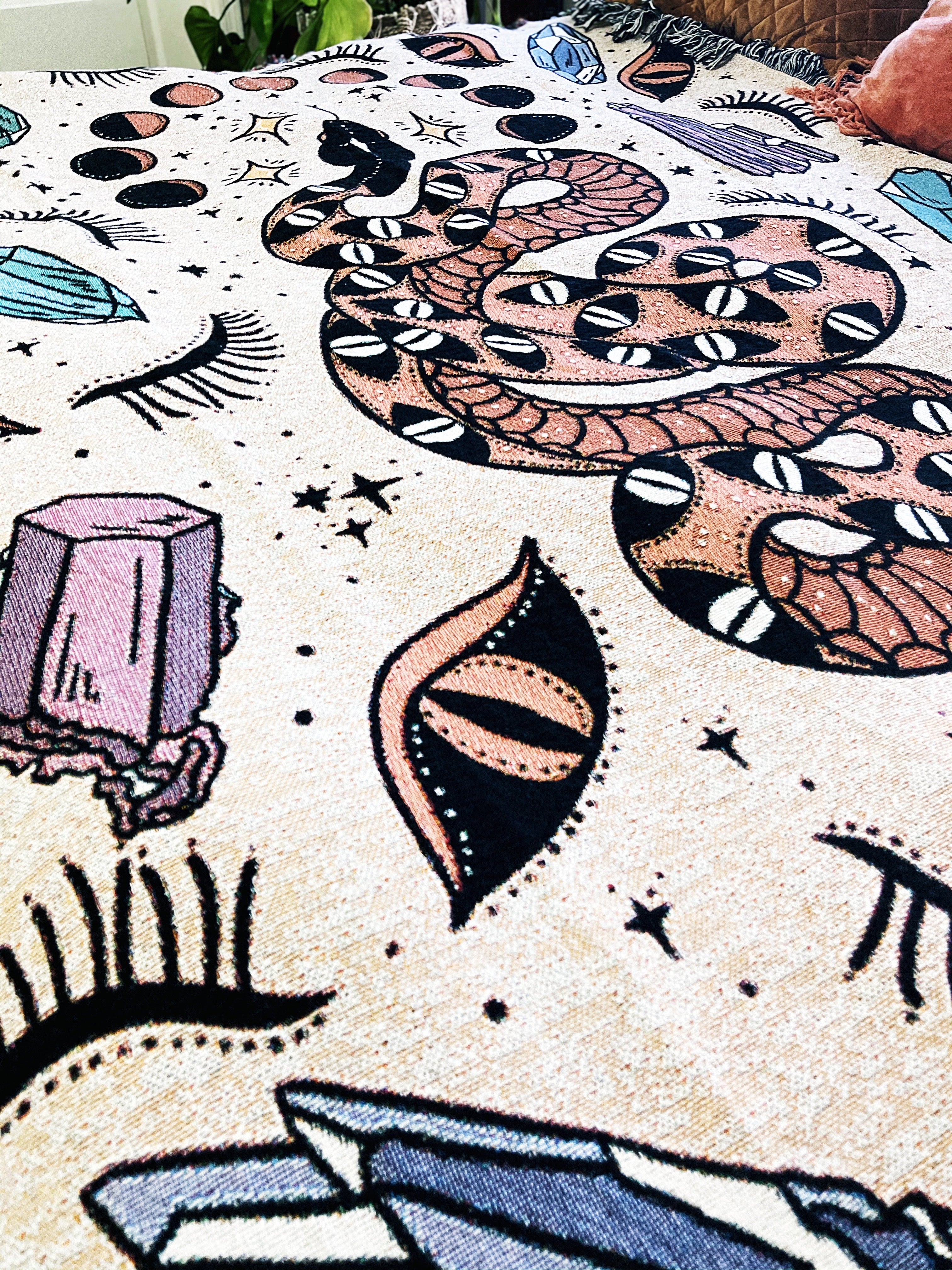 SNAKE EYES // WOVEN FRINGE BLANKET