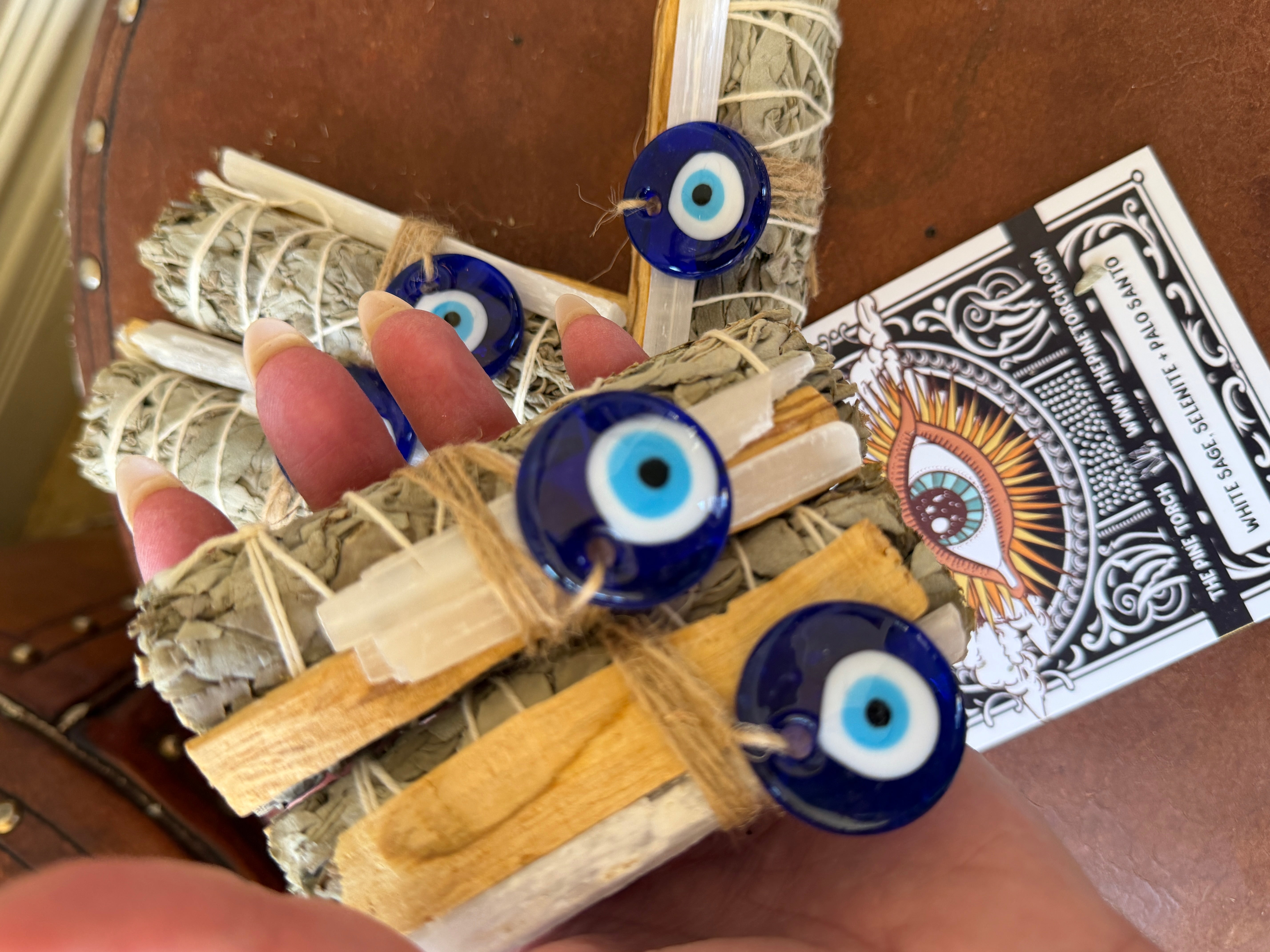 PROTEGGIMI // SAGE, PALO SANTO, SELENITE BUNDLE