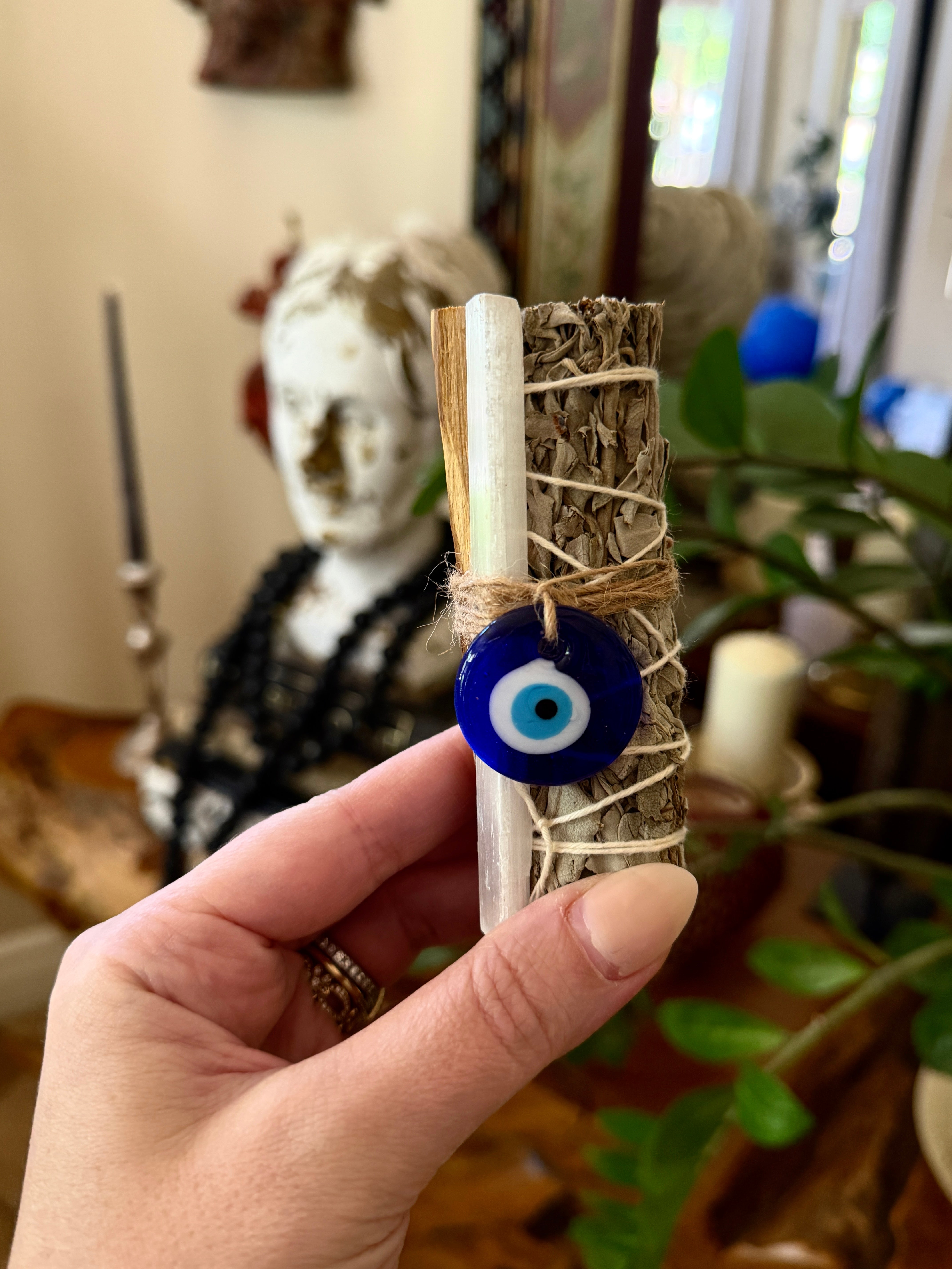 PROTEGGIMI // SAGE, PALO SANTO, SELENITE BUNDLE
