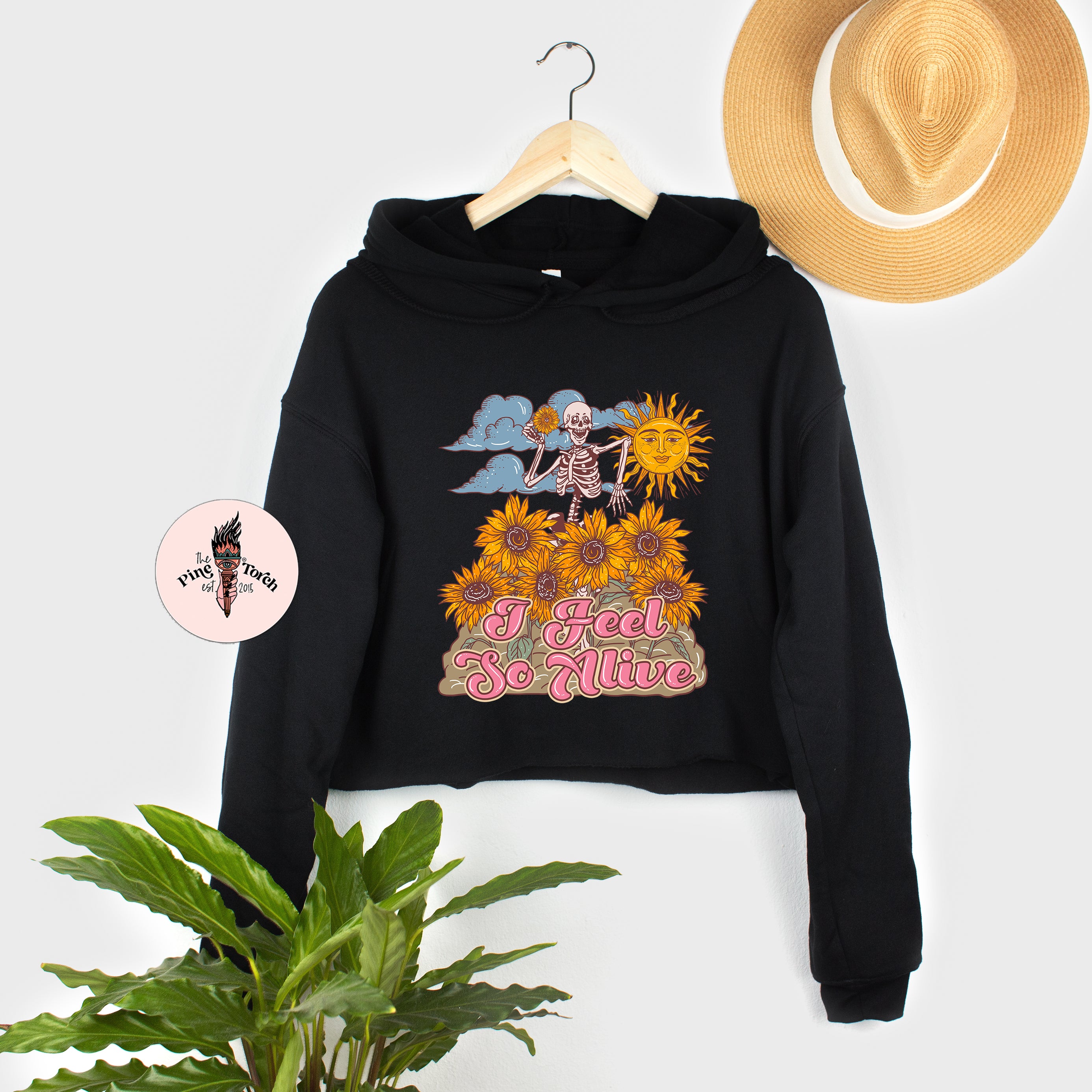 I FEEL SO ALIVE // CROP HOODIE