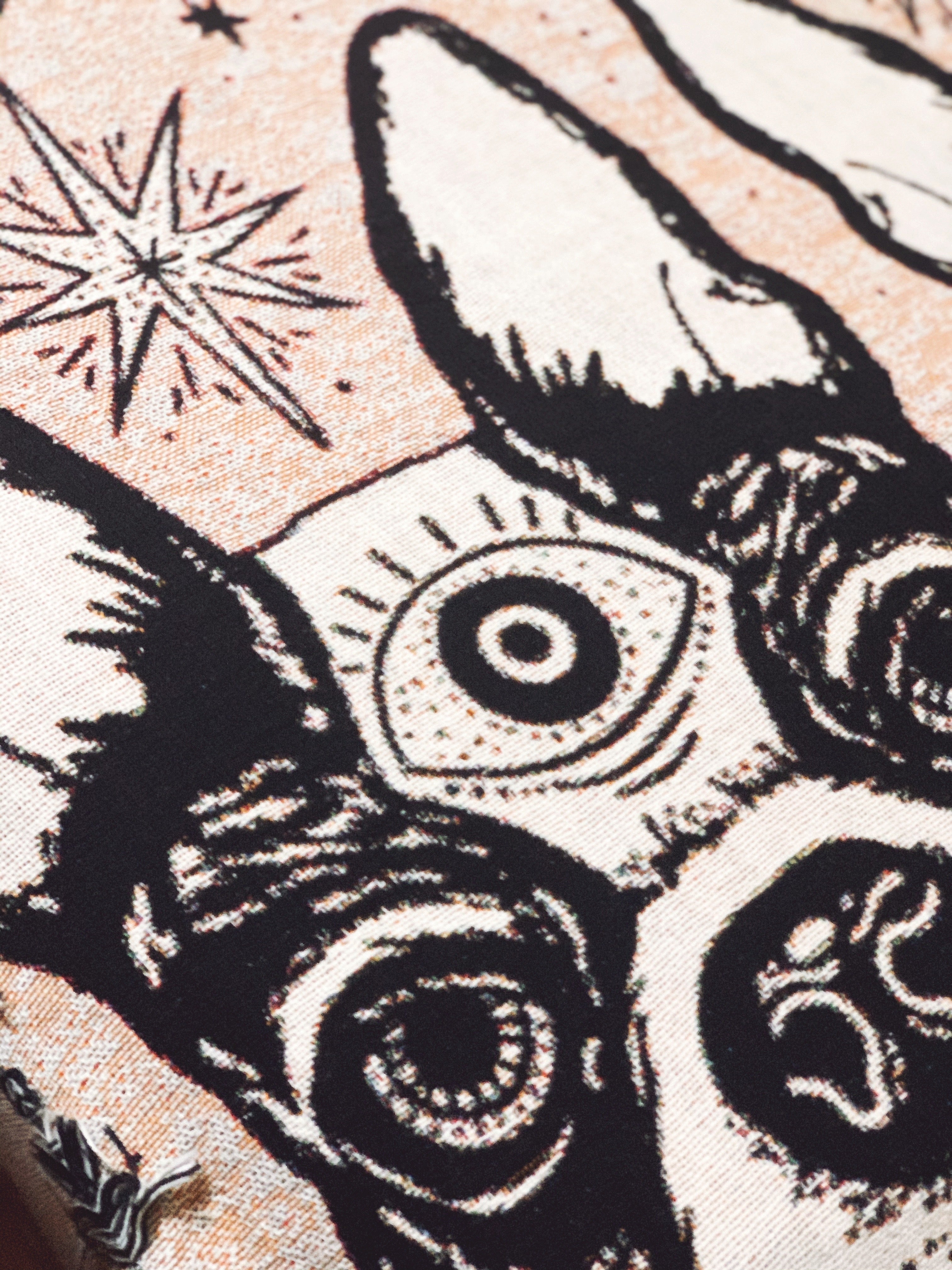 LIKE A BOSS // WOVEN FRINGE BLANKET