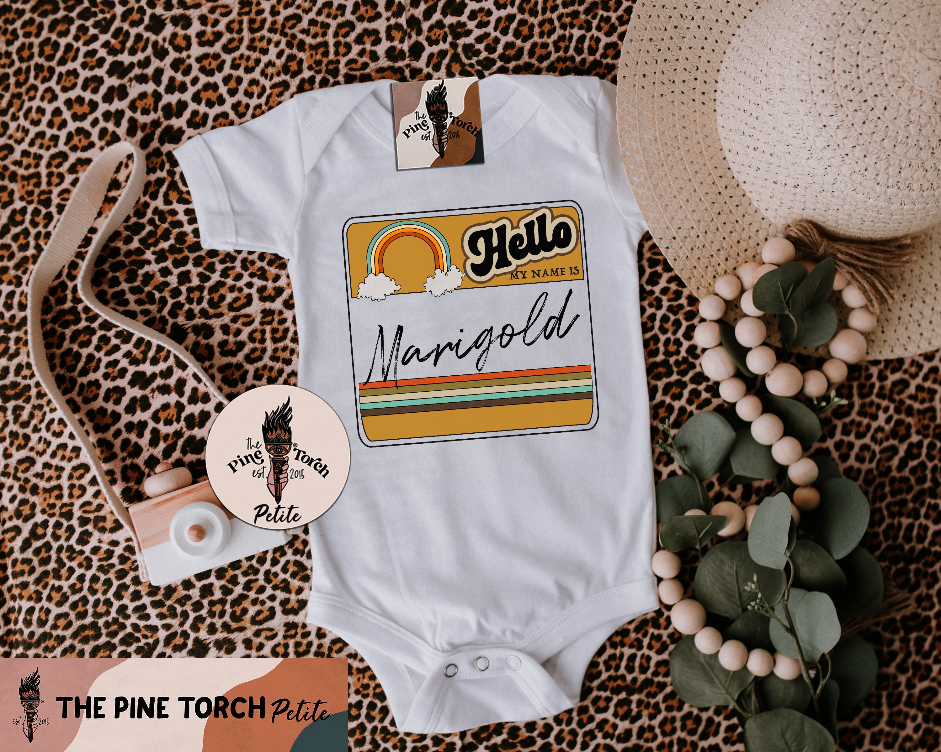 « PERSONALIZED RETRO NAMETAG (RAINBOW) » BODYSUIT