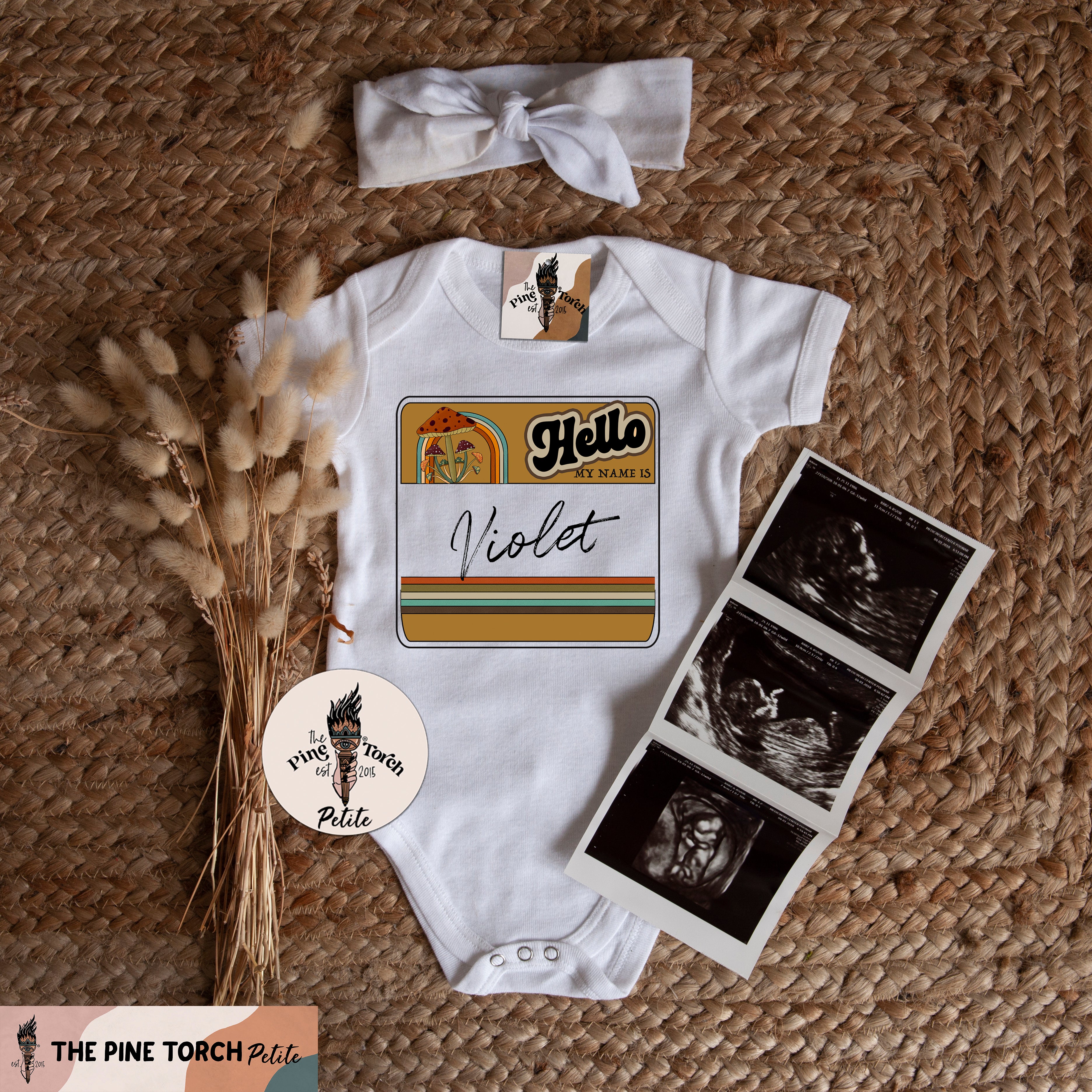 « PERSONALIZED RETRO NAMETAG (RAINBOW) » BODYSUIT