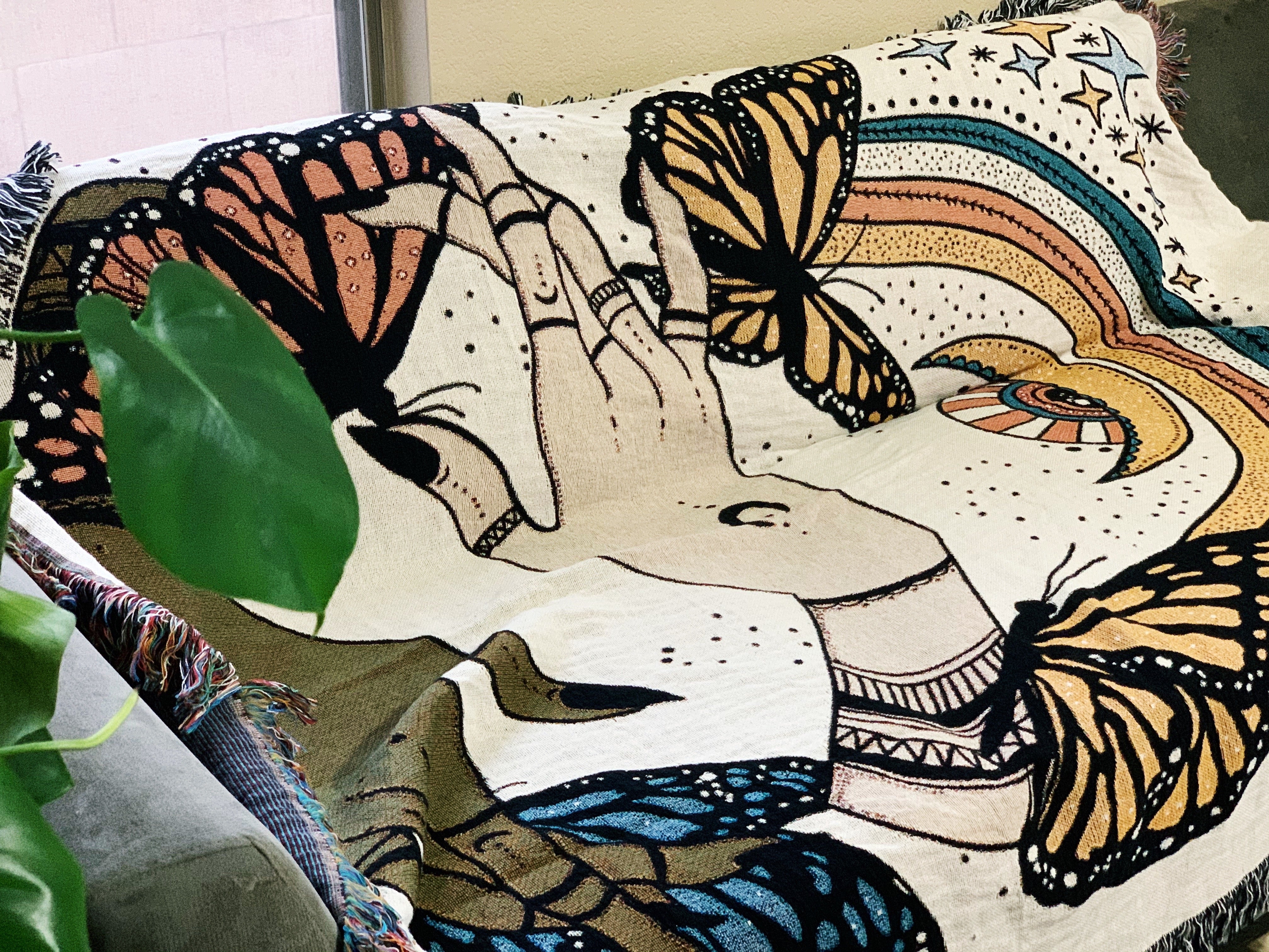 METAMORPHOSES // WOVEN FRINGE BLANKET