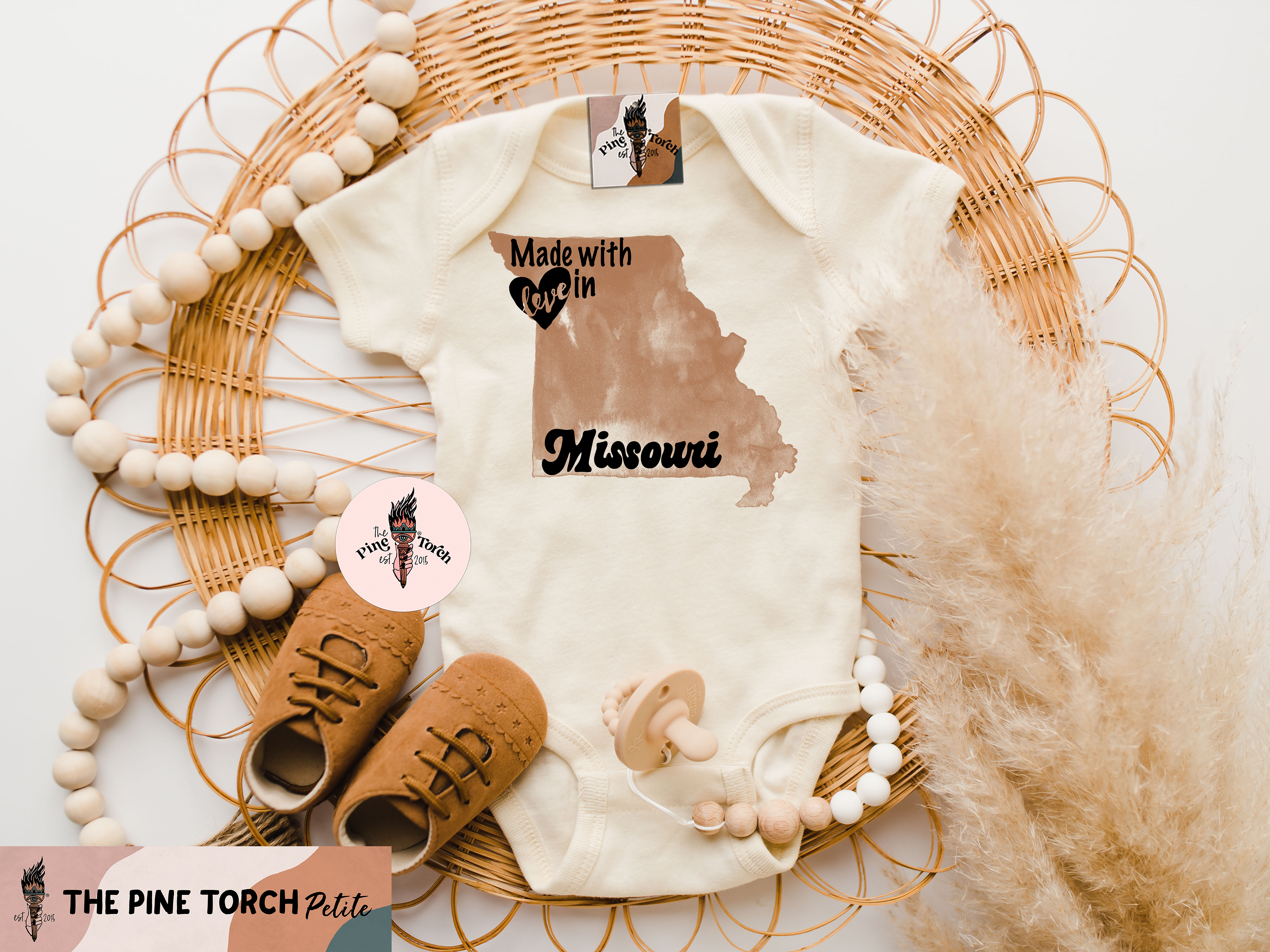 « MADE WITH LOVE IN MISSOURI » BODYSUIT