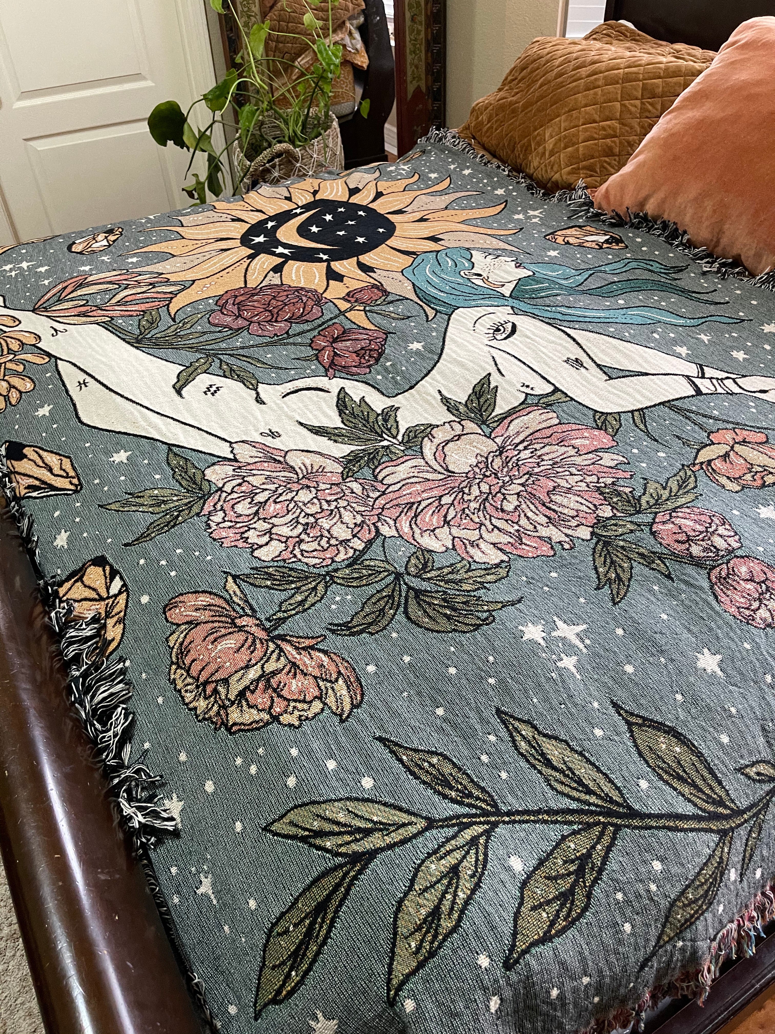 MY GIRL YOUR DAY WILL COME // WOVEN FRINGE BLANKET