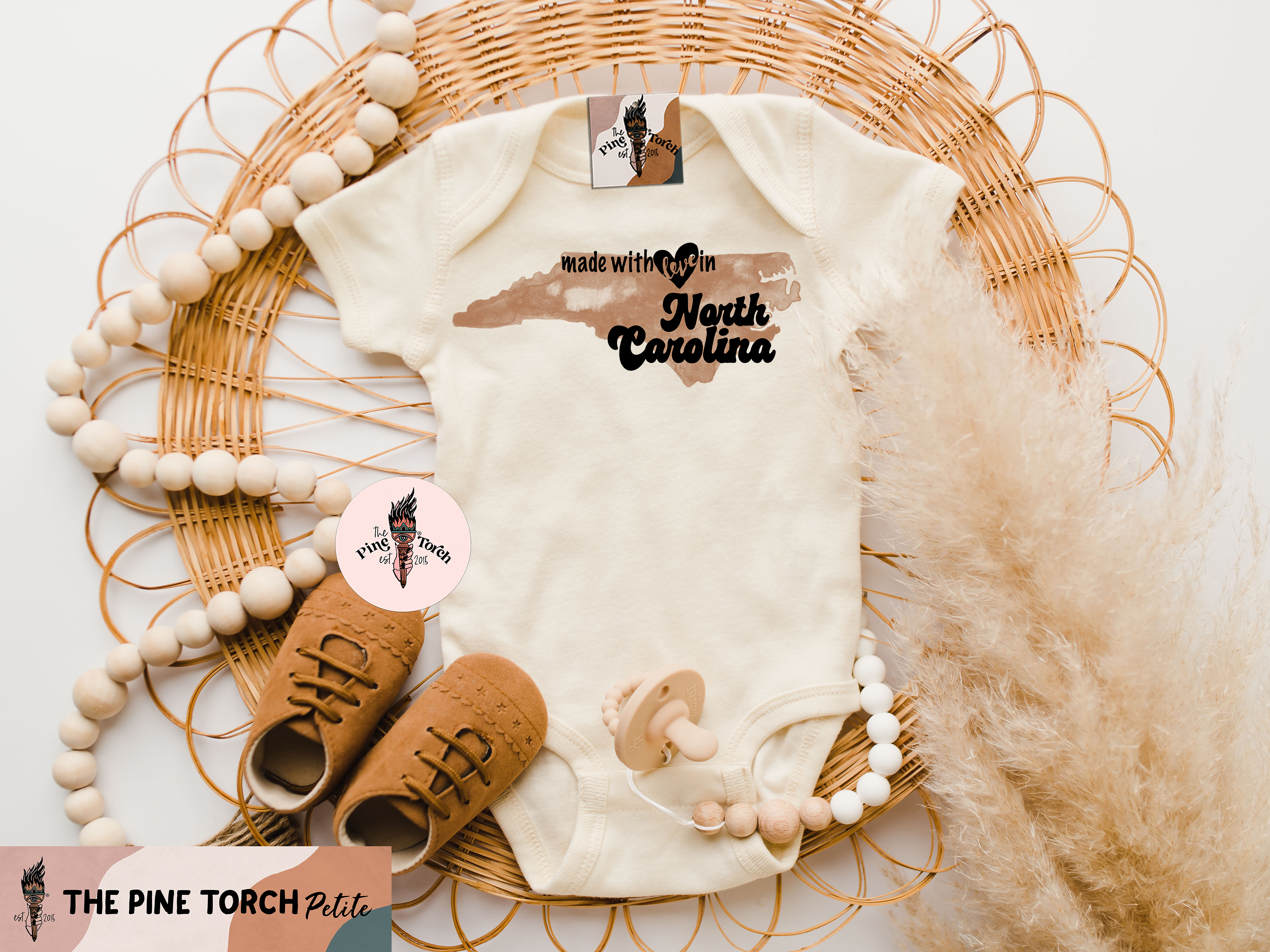 « MADE WITH LOVE IN NORTH CAROLINA » BODYSUIT