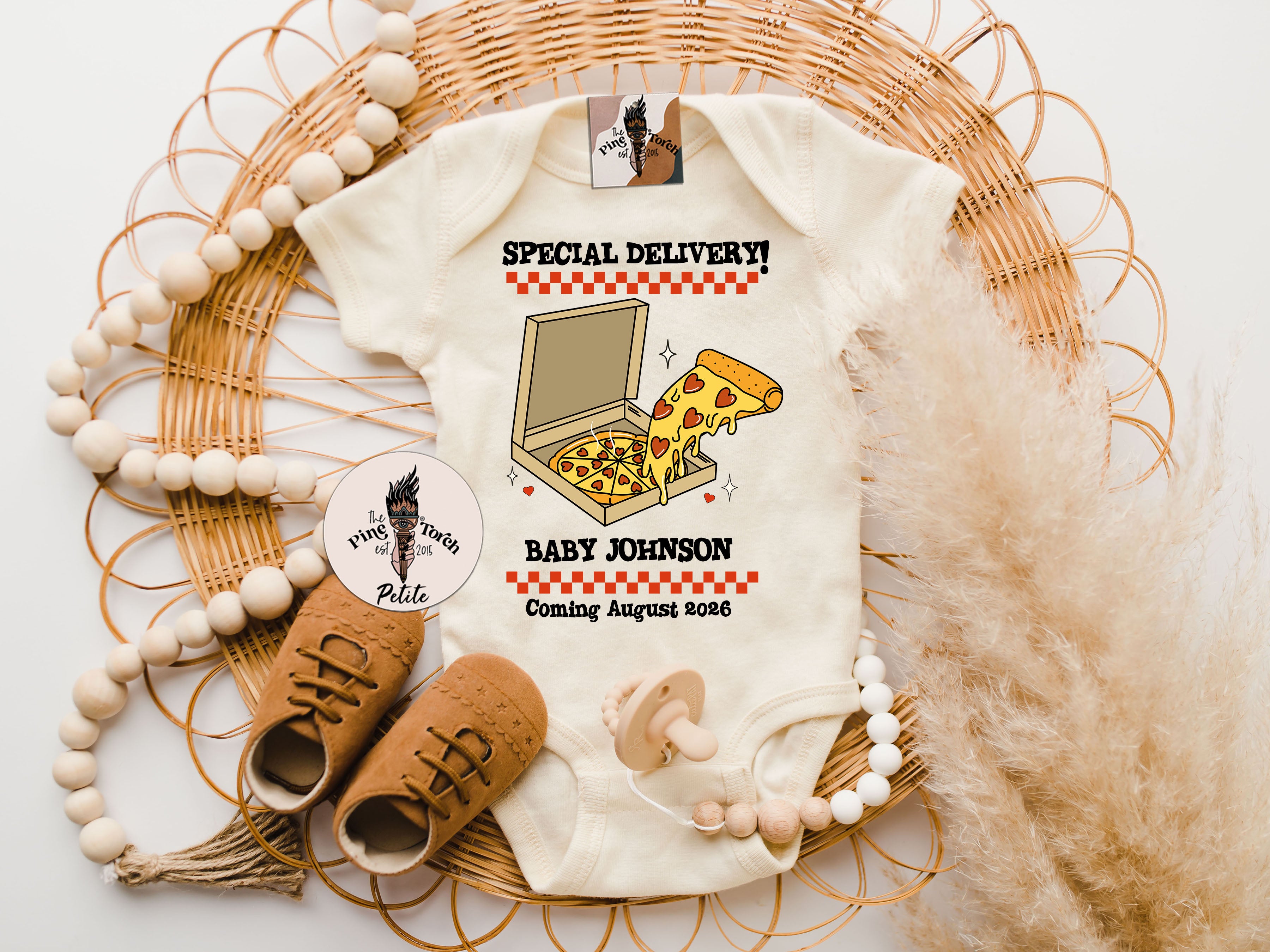 « CUSTOM PIZZA BOX PREGNANCY ANNOUNCEMENT » BODYSUIT
