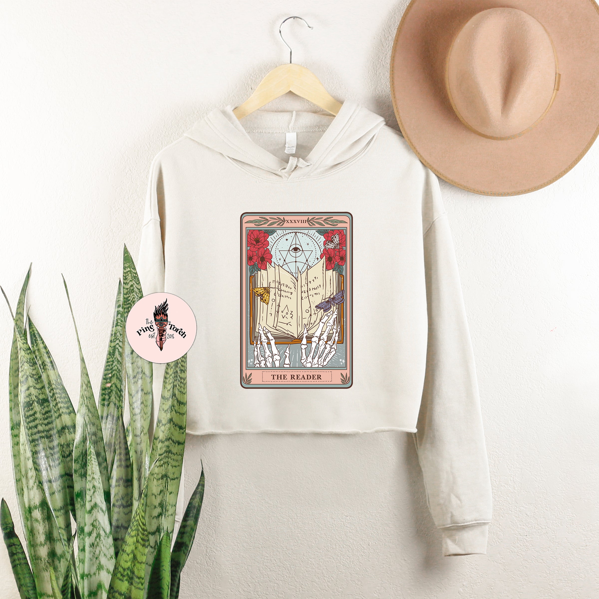 THE READER // CROP HOODIE