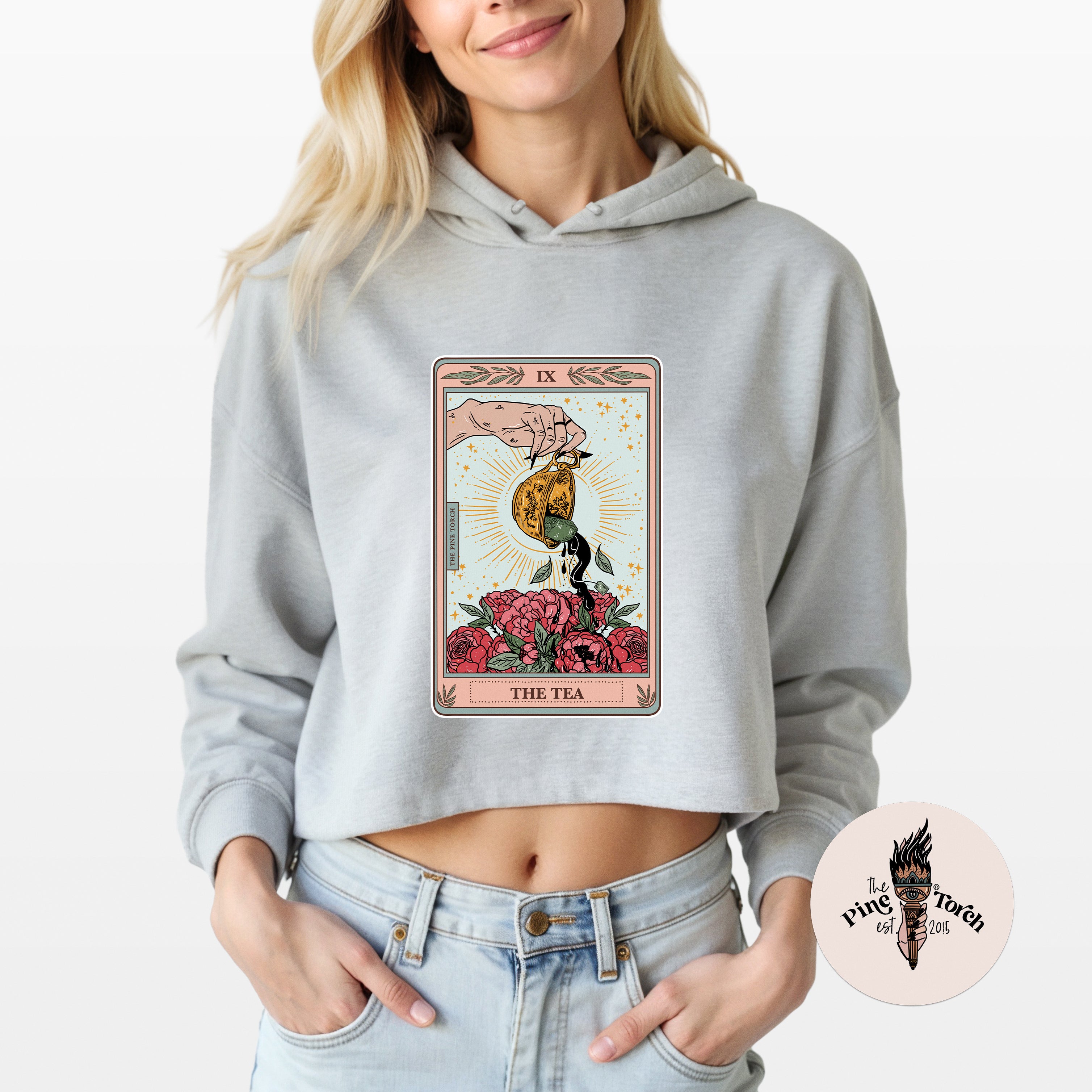 THE TEA // CROP HOODIE