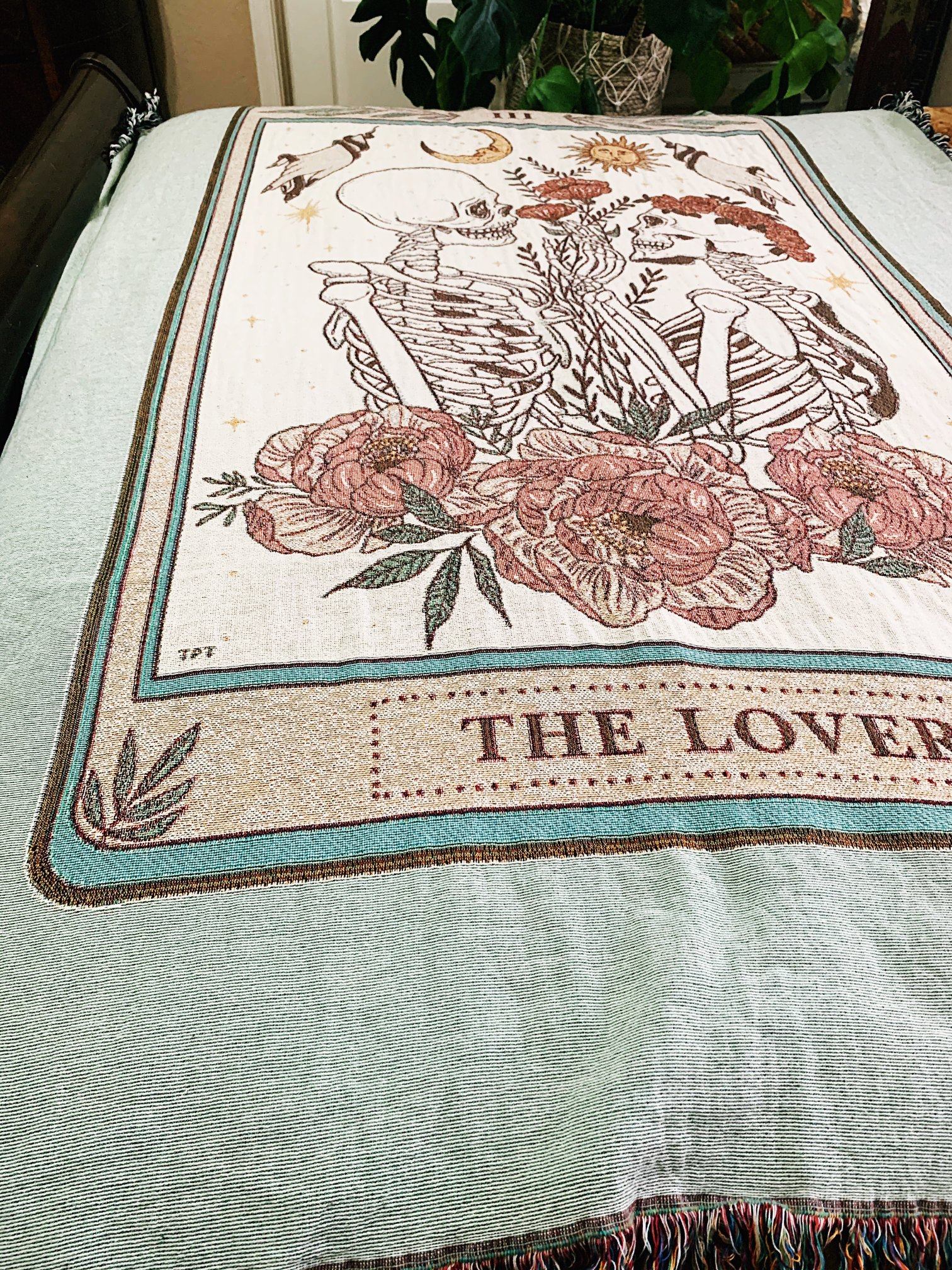 THE LOVERS // WOVEN FRINGE BLANKET