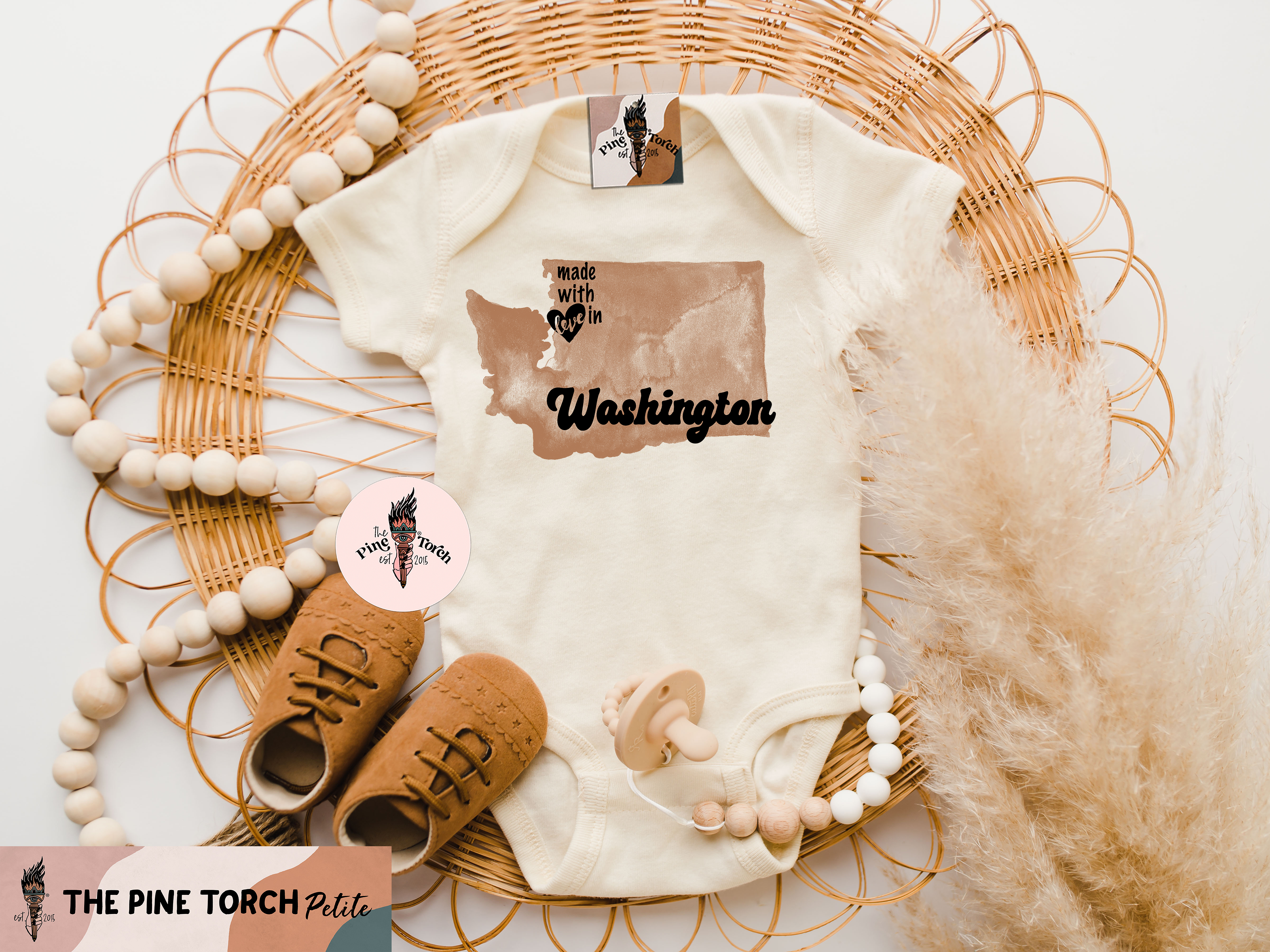 « MADE WITH LOVE IN WASHINGTON » BODYSUIT