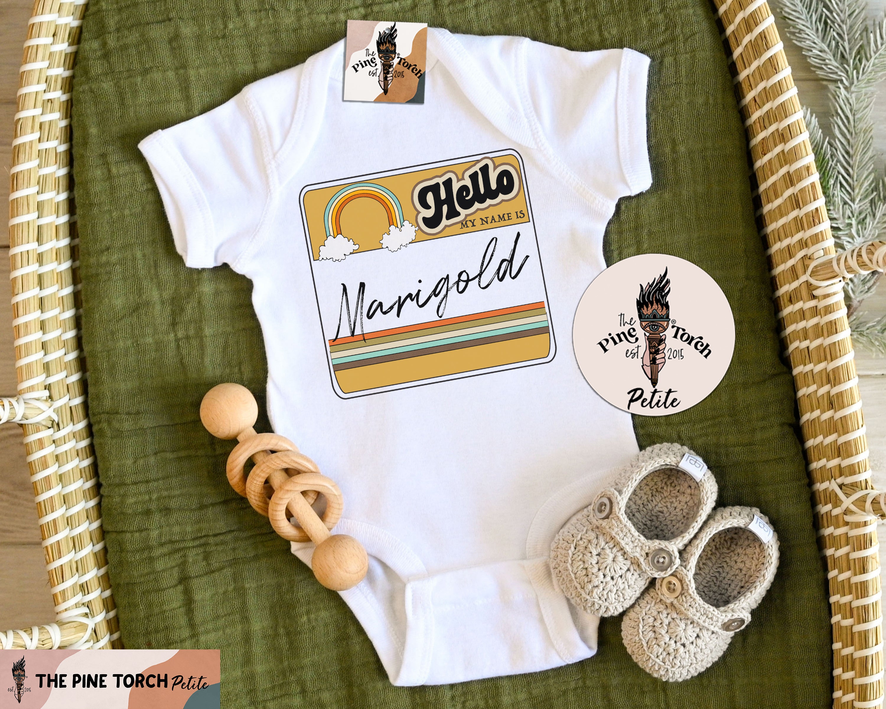 « PERSONALIZED RETRO NAMETAG (RAINBOW) » BODYSUIT