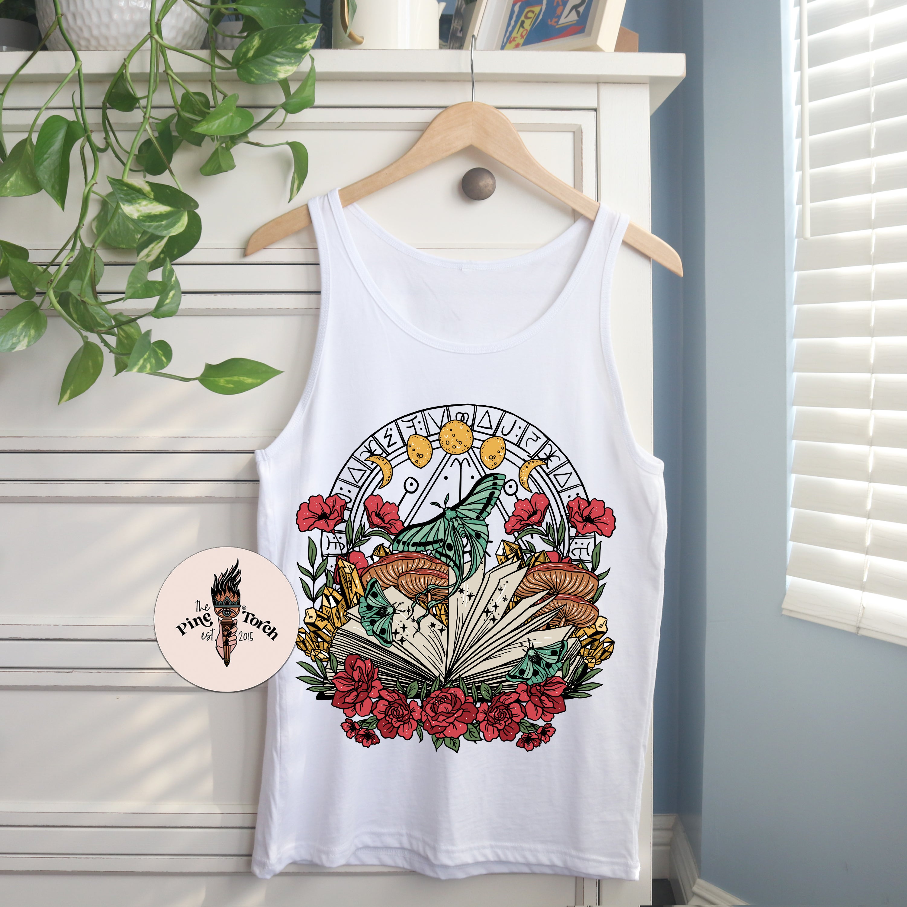 « WITCHY BOOK » UNISEX TANK